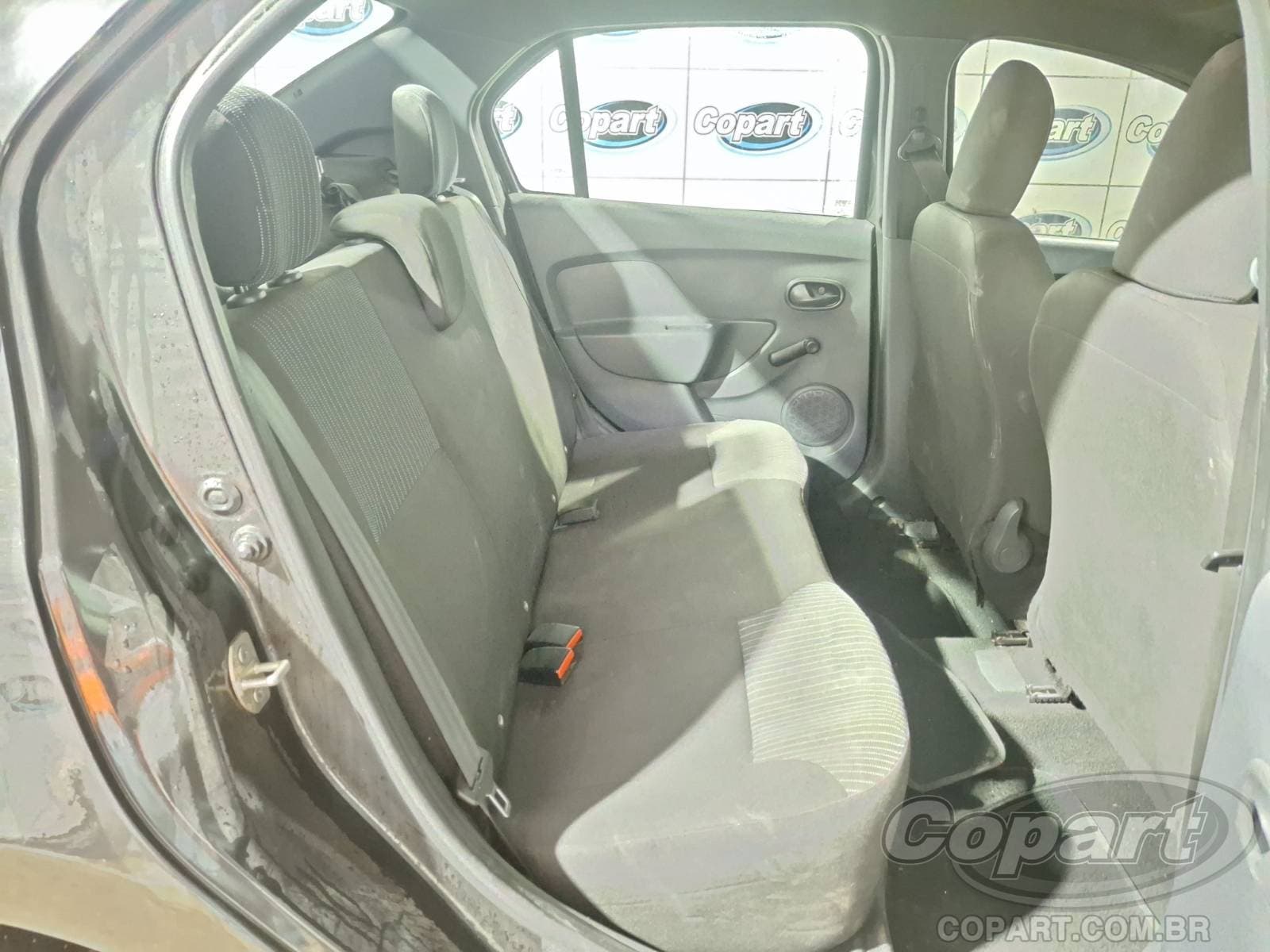 Renault Logan 2020 — foto 6
