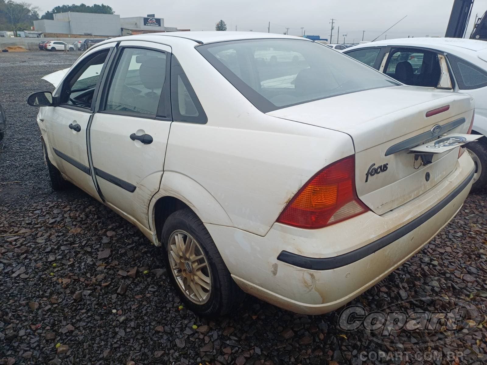 Ford Focus Sedan 2006 — foto 3