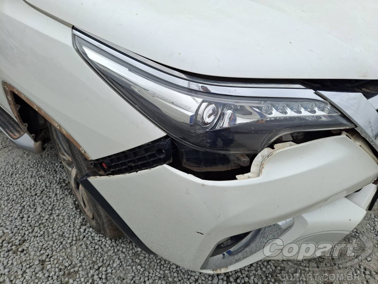 Toyota Hilux SW4 2017 — foto 14