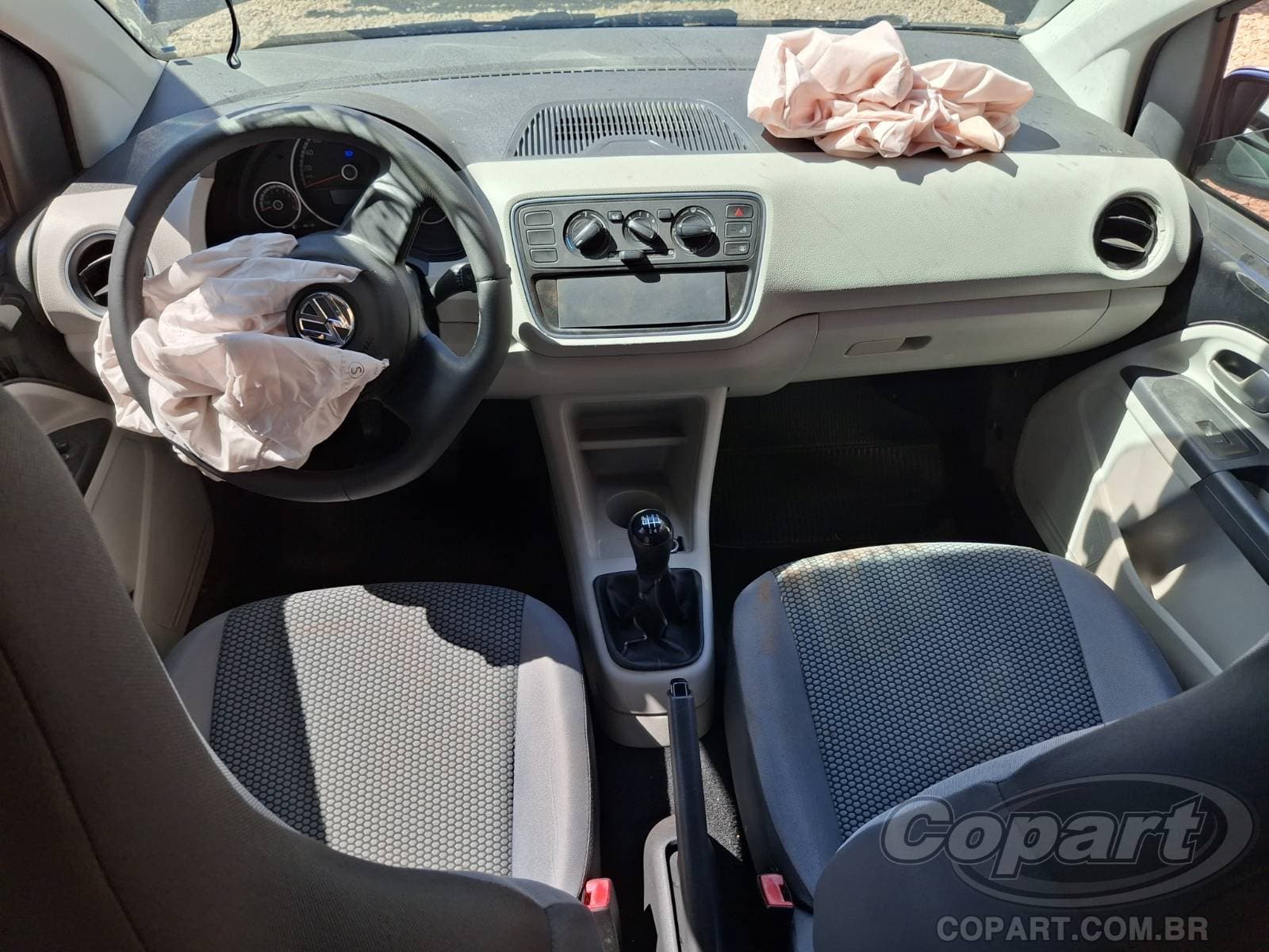 Volkswagen UP 2015 — foto 9