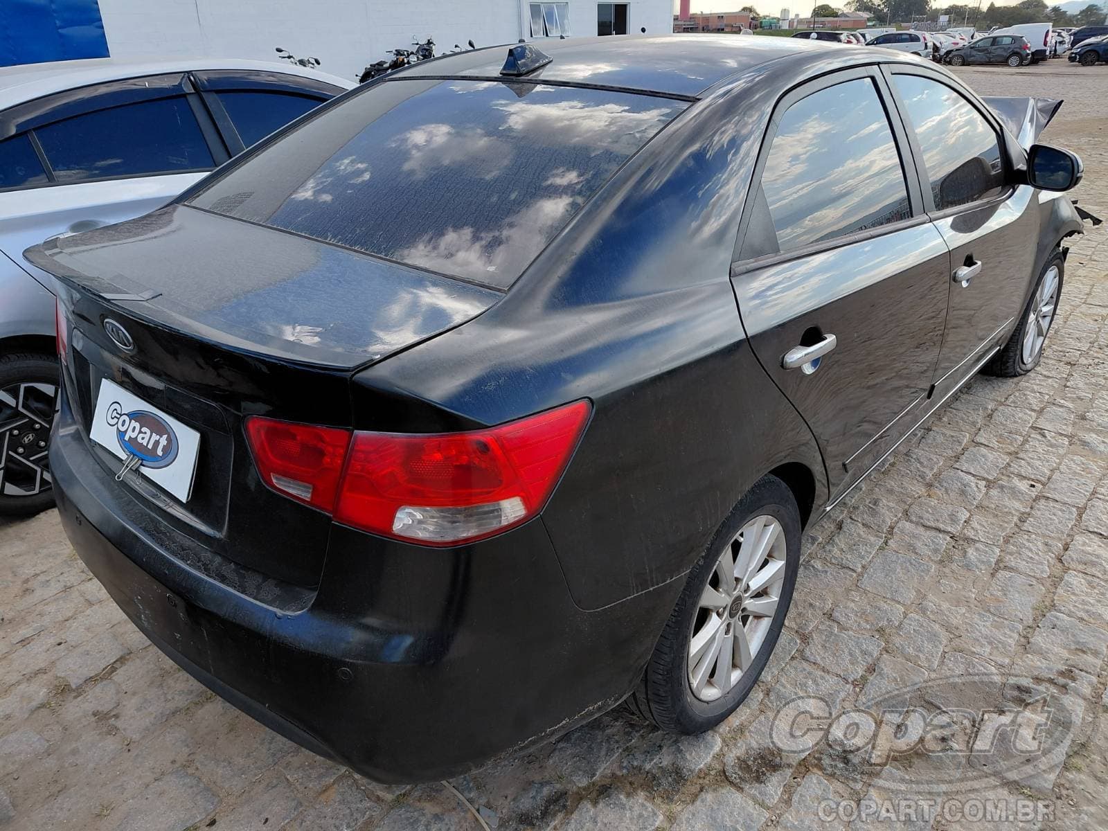 Kia Cerato 2011 — foto 4
