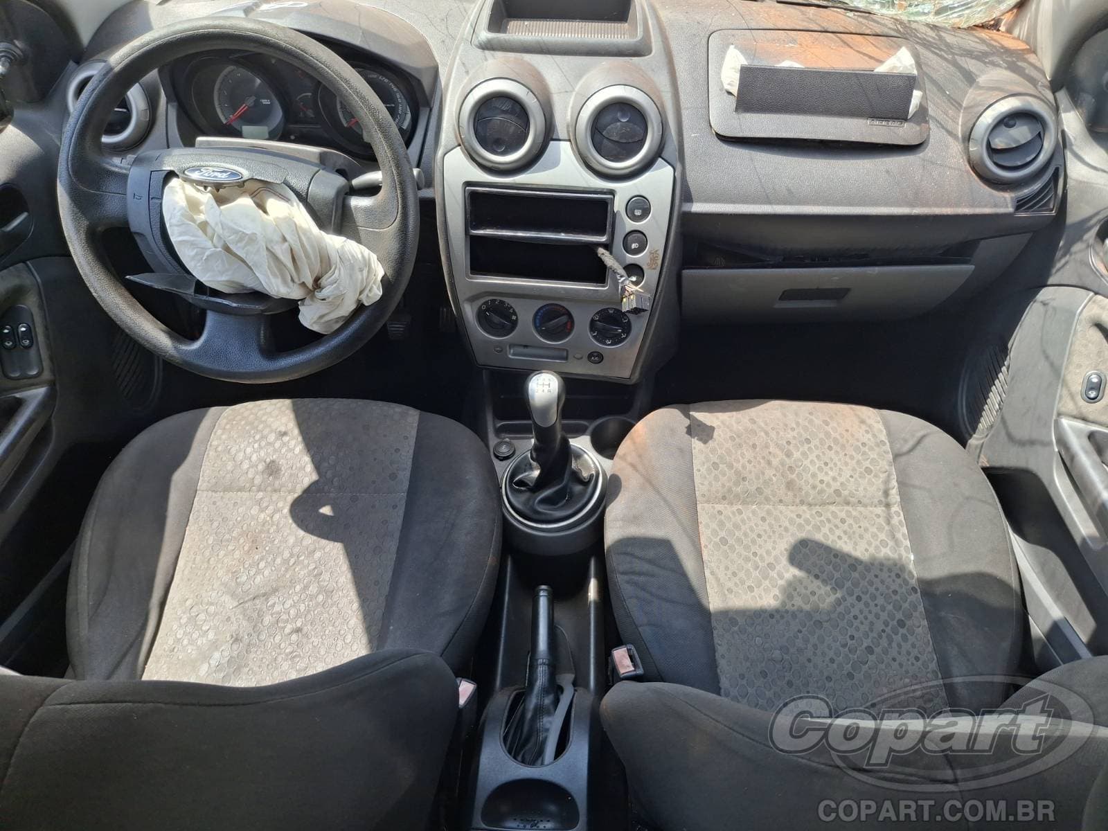 Ford Fiesta 2014 — foto 9