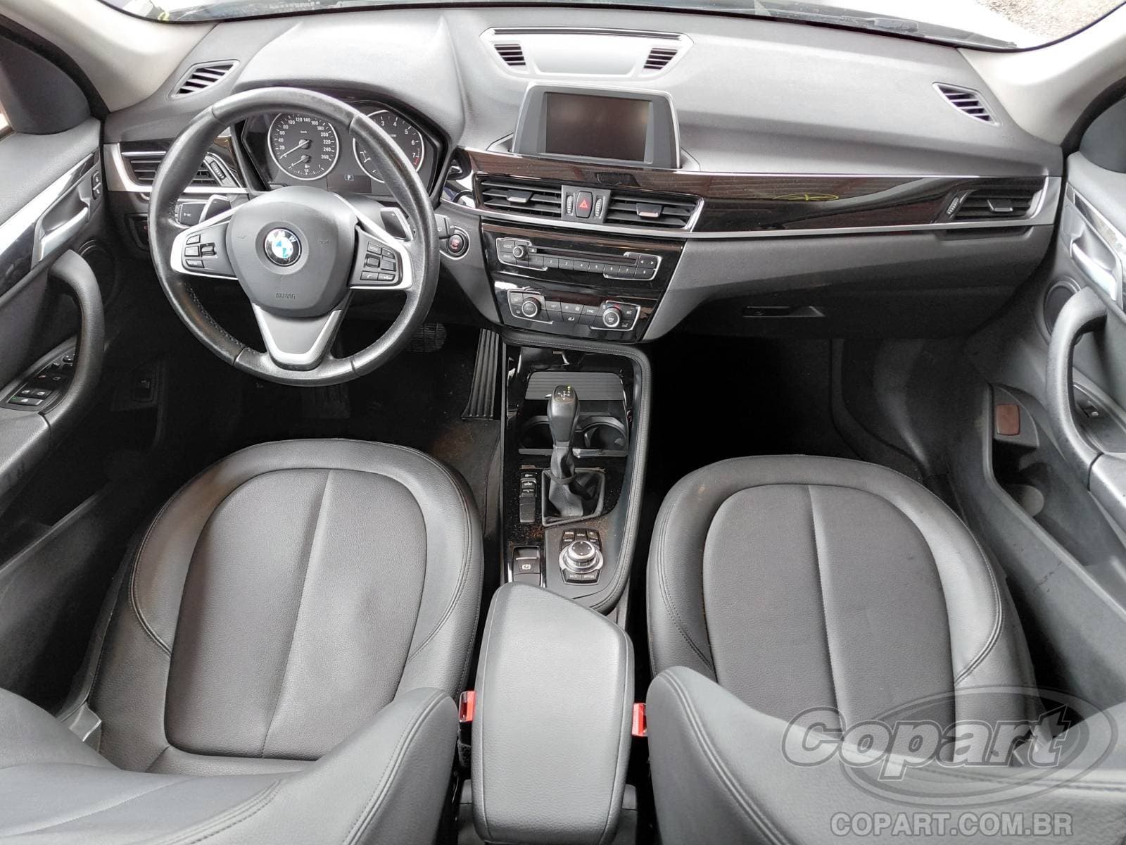 BMW X1 2016 — foto 9