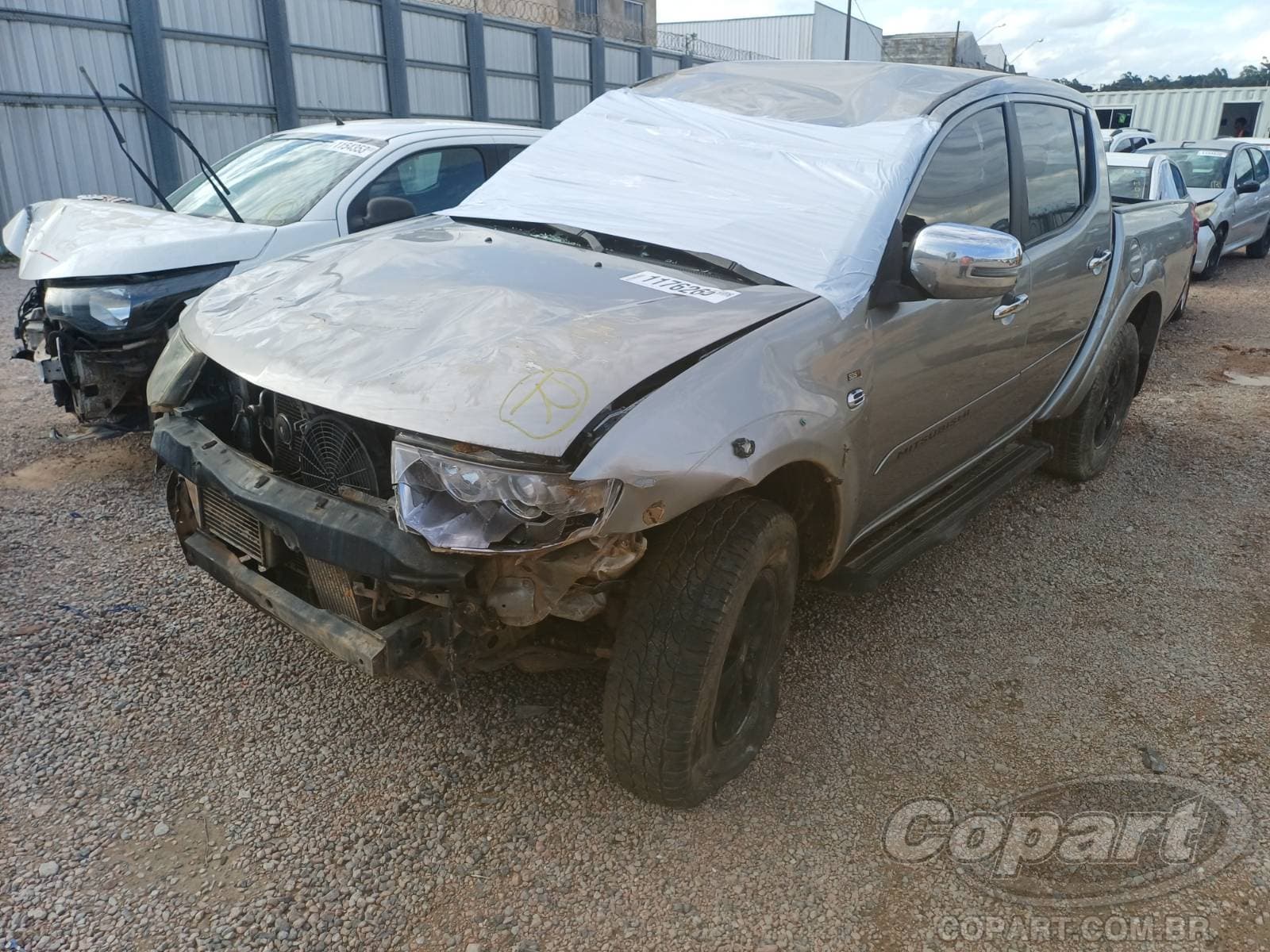 Mitsubishi L200 Triton 2015 — foto 2