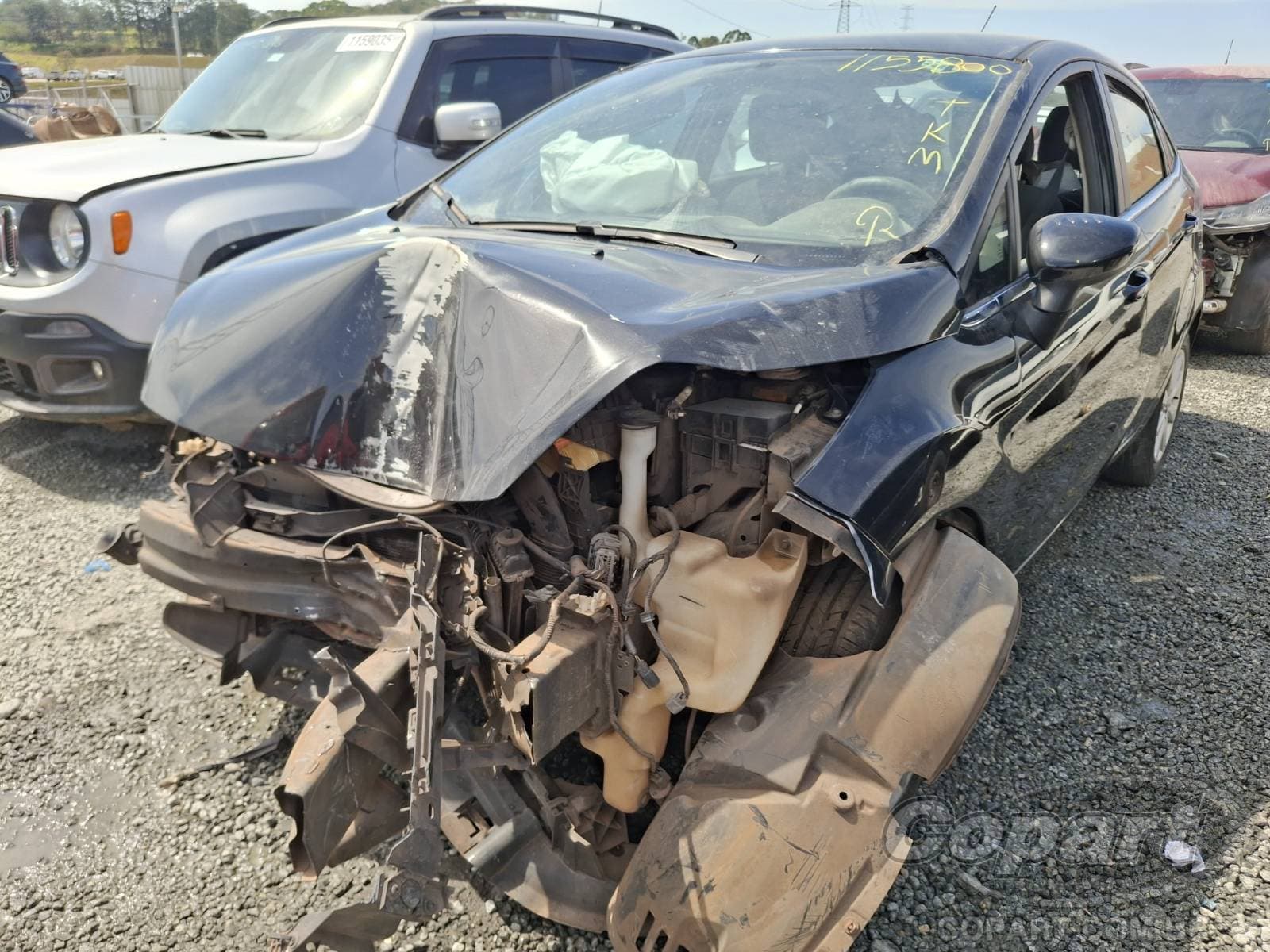 Ford Fiesta Sedan 2012 — foto 2
