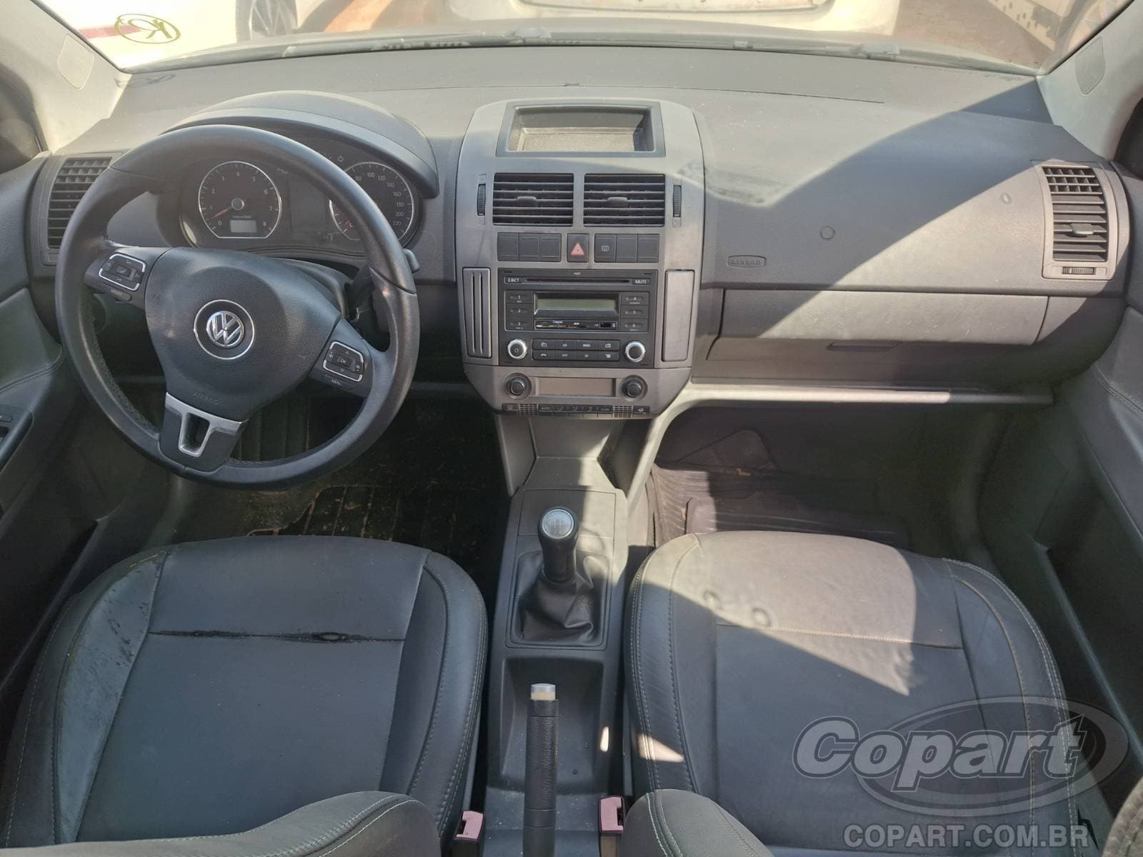 Volkswagen Polo Sedan 2013 — foto 9