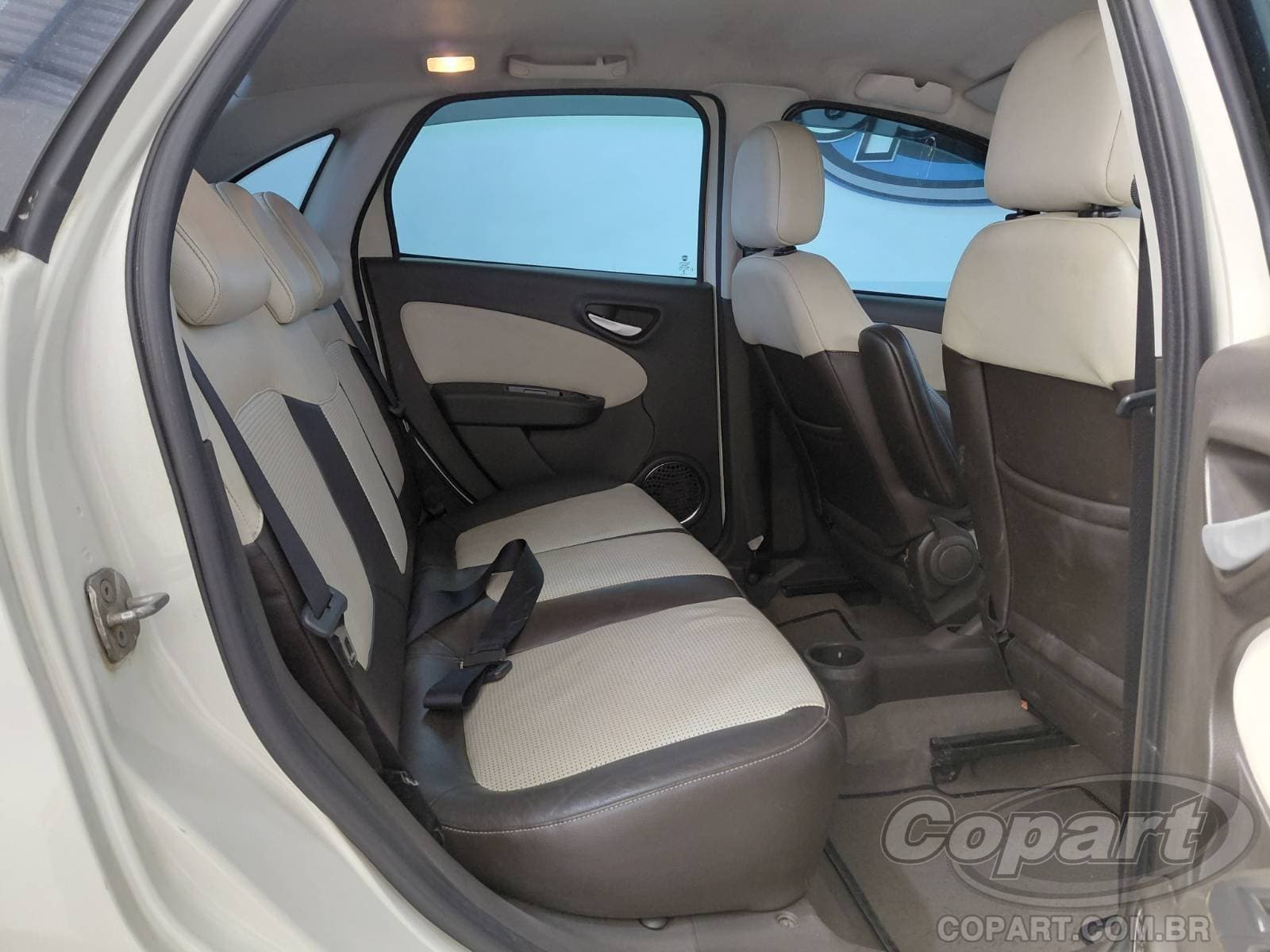 Fiat Grand Siena 2014 — foto 6