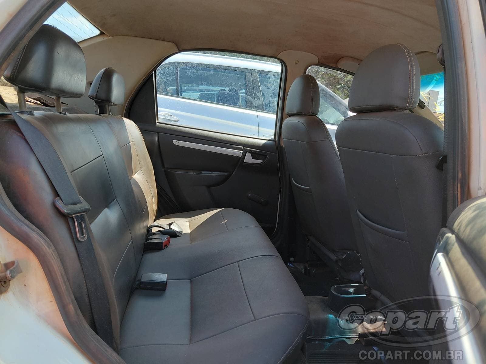 Chevrolet Prisma 2010 — foto 6