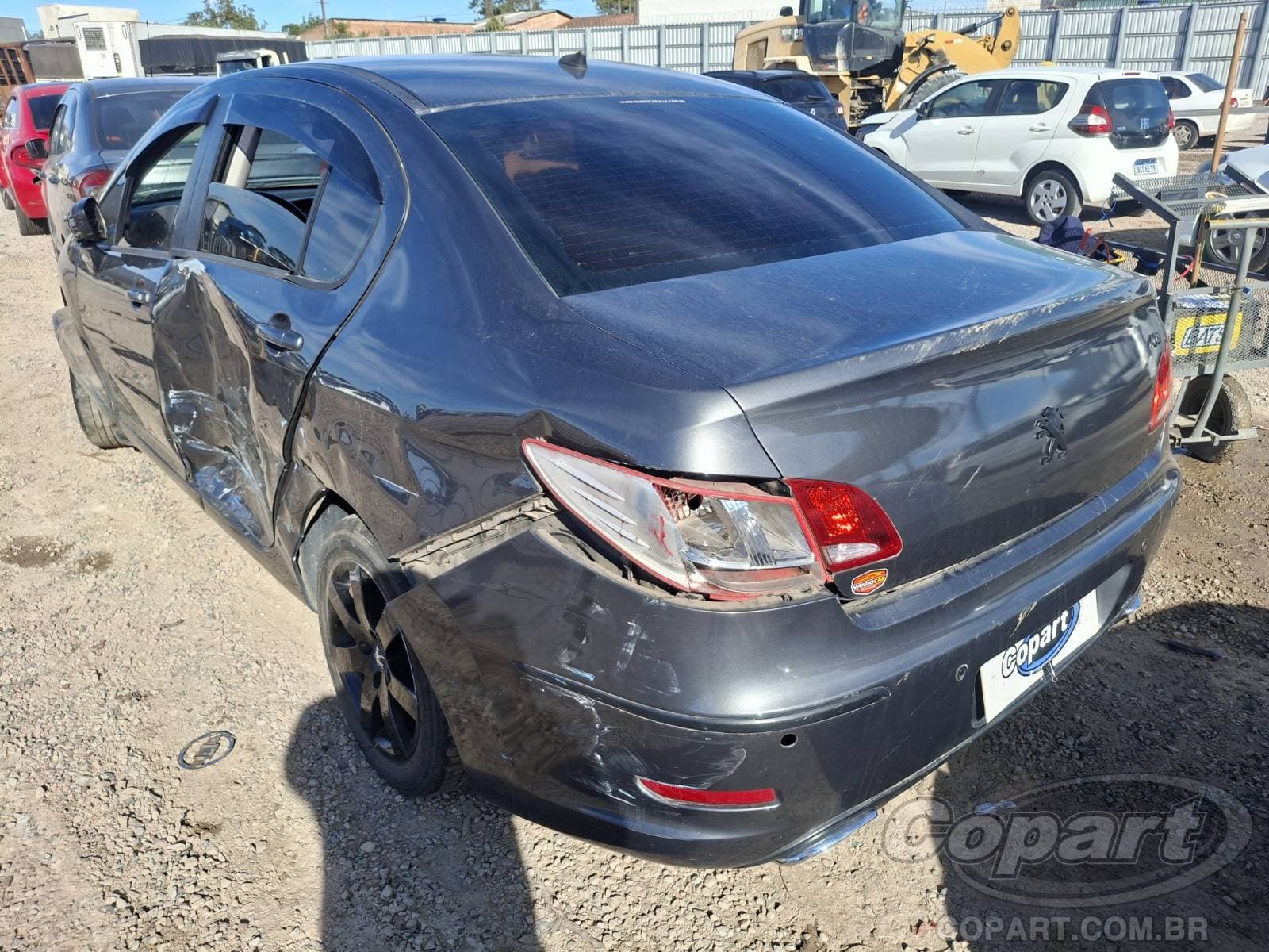 Peugeot 408 Sedan 2013 — foto 3