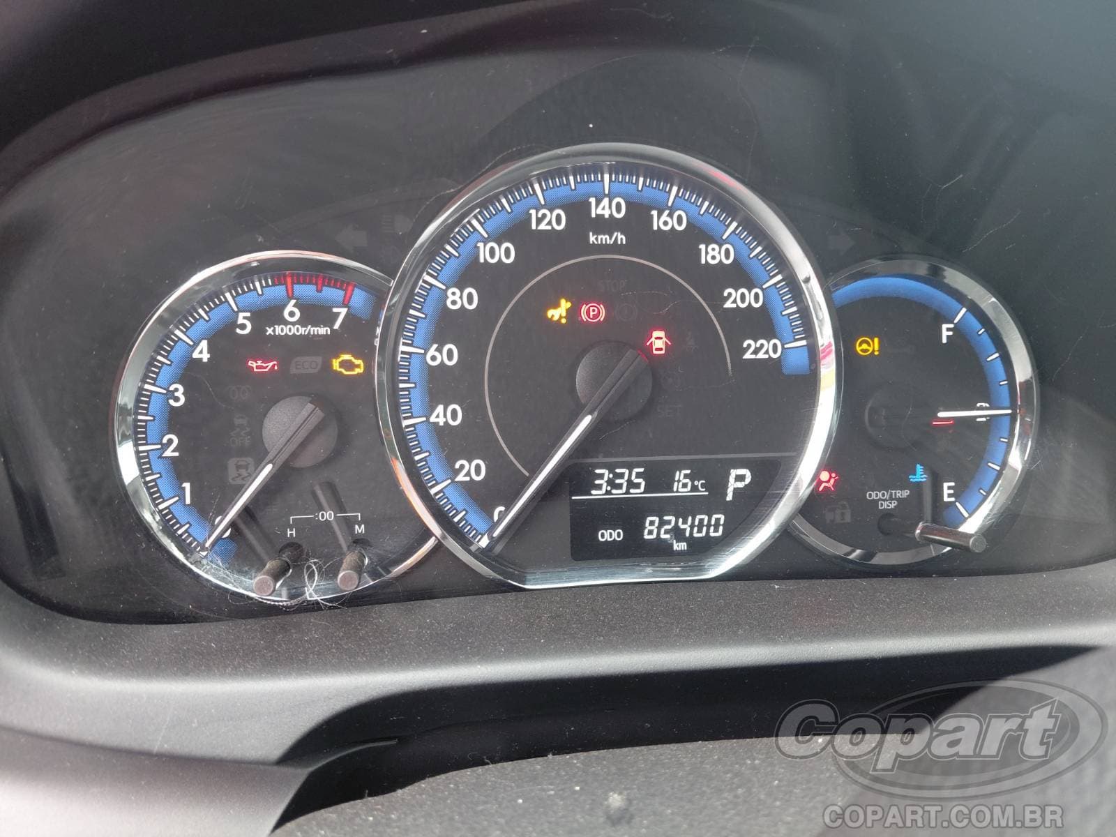 Toyota Yaris Seda 2019 — foto 8