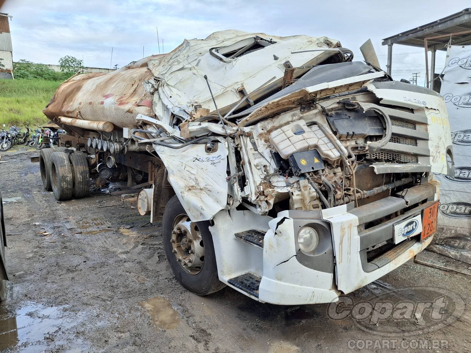Volkswagen Constellation 2020 — foto 1