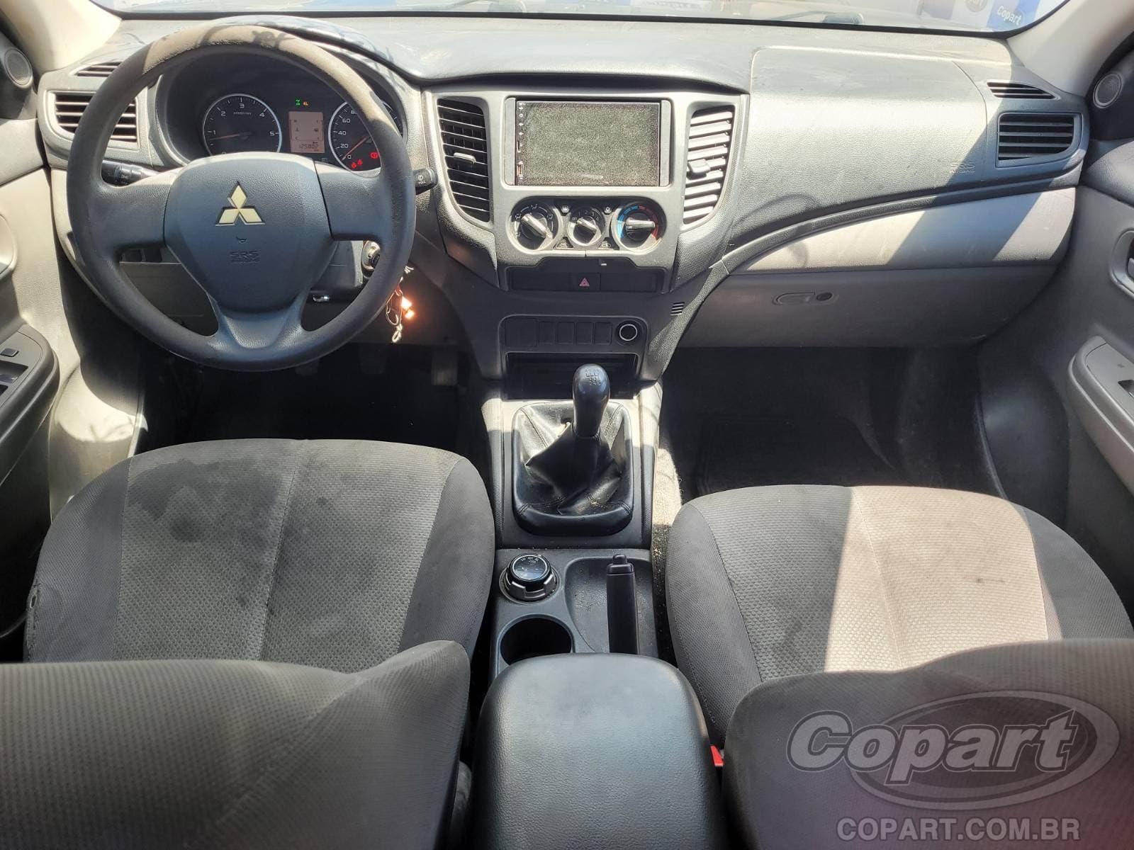 Mitsubishi L200 Triton 2022 — foto 9