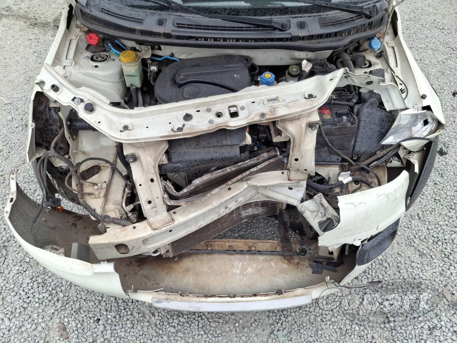 Fiat UNO 2016 — foto 7