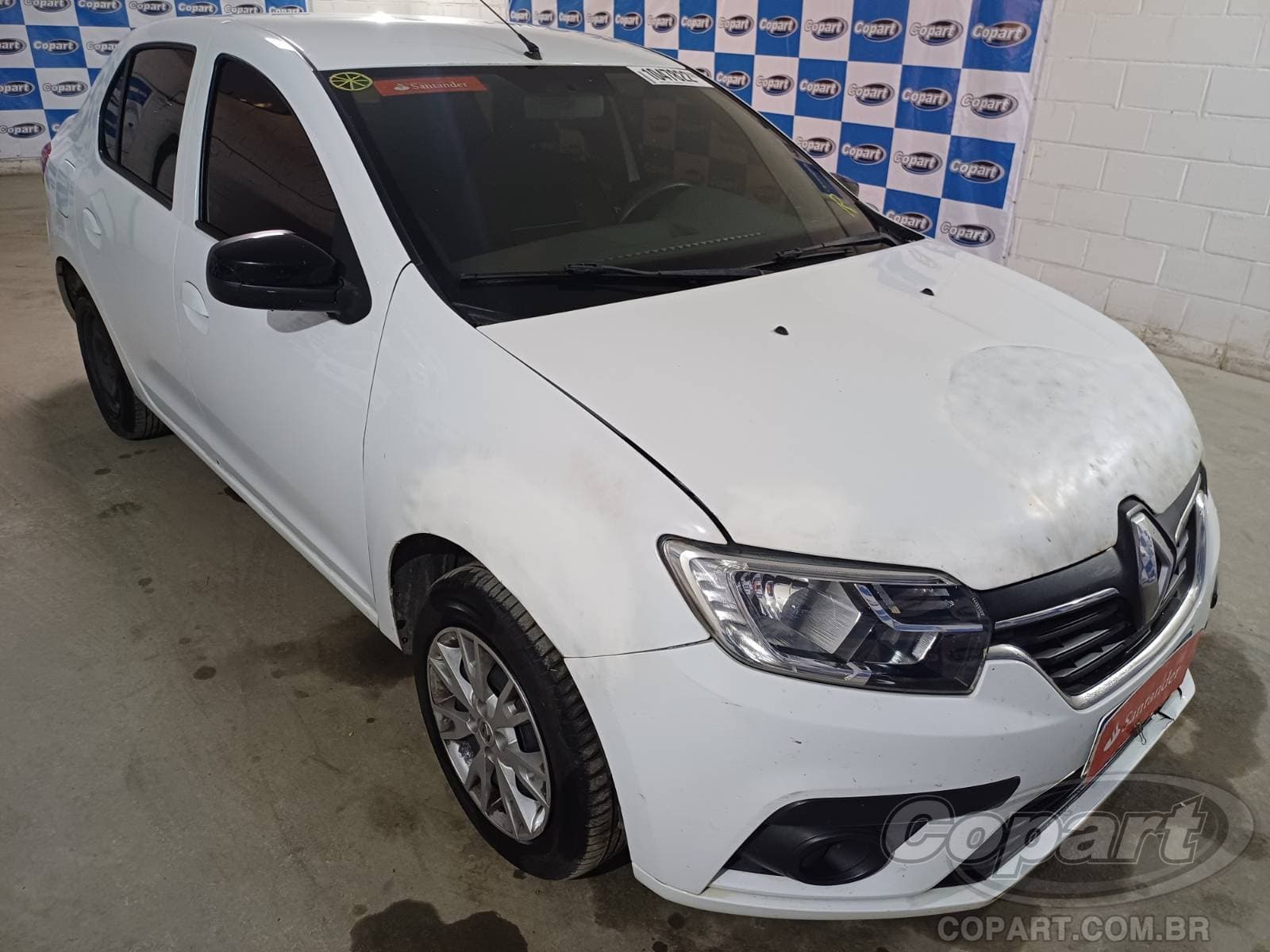 Renault Logan 2022 — foto 1