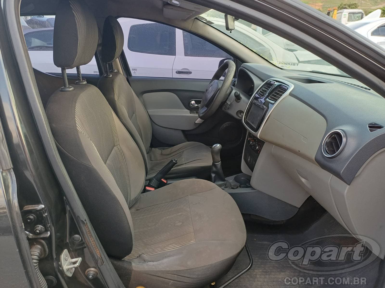 Renault Logan 2016 — foto 5