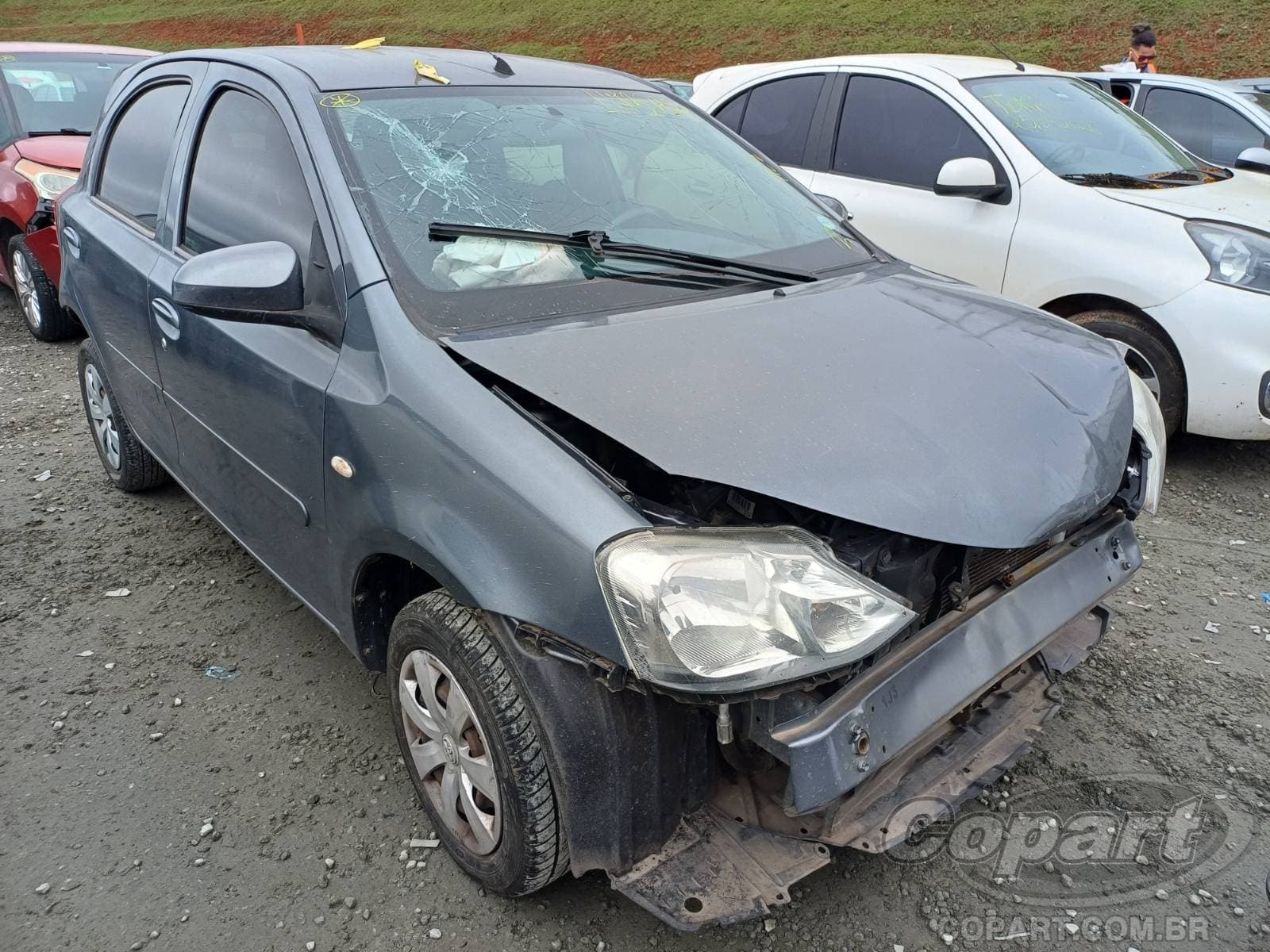 Toyota Etios 2016 — foto 1