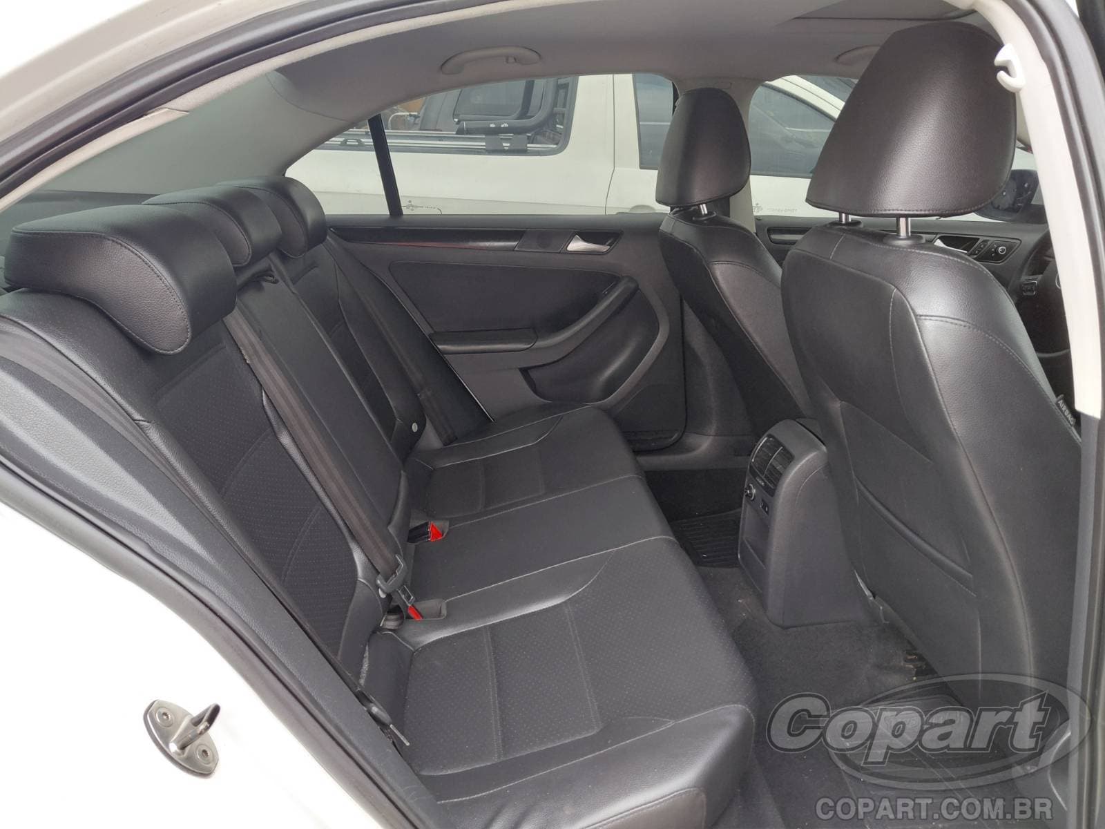Volkswagen Jetta 2013 — foto 6