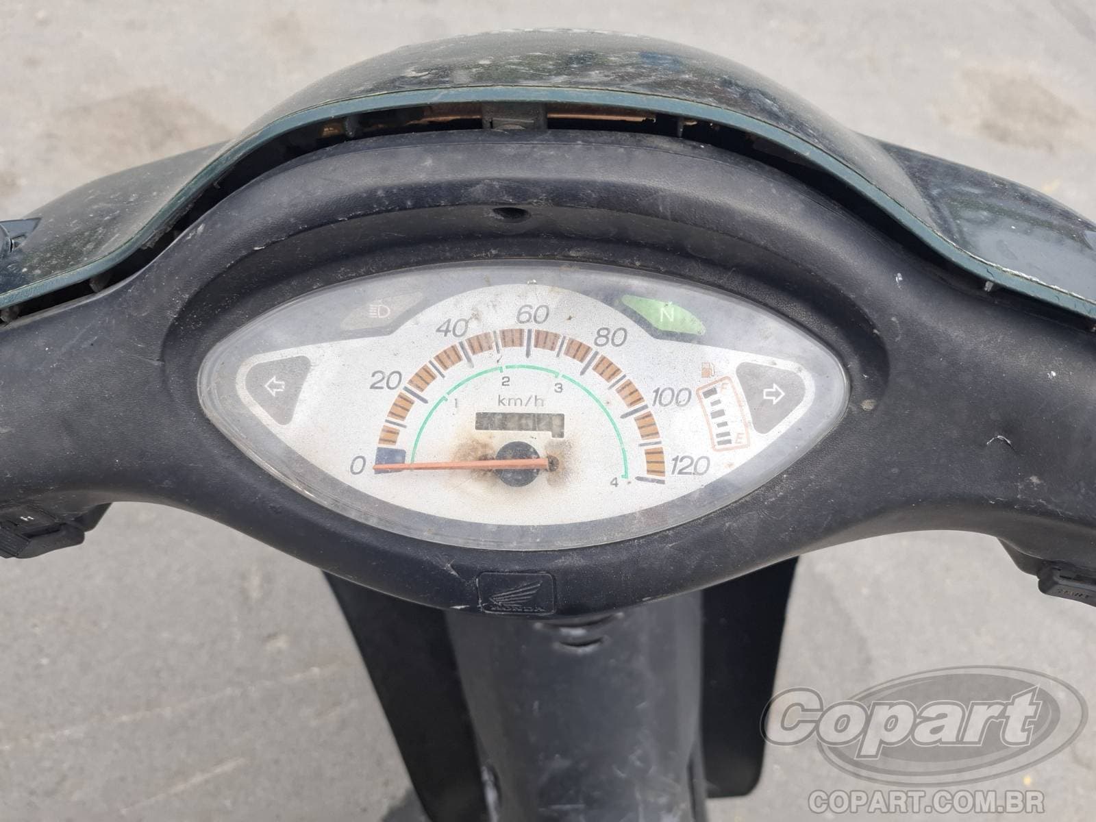 Honda C 100 2003 — foto 9