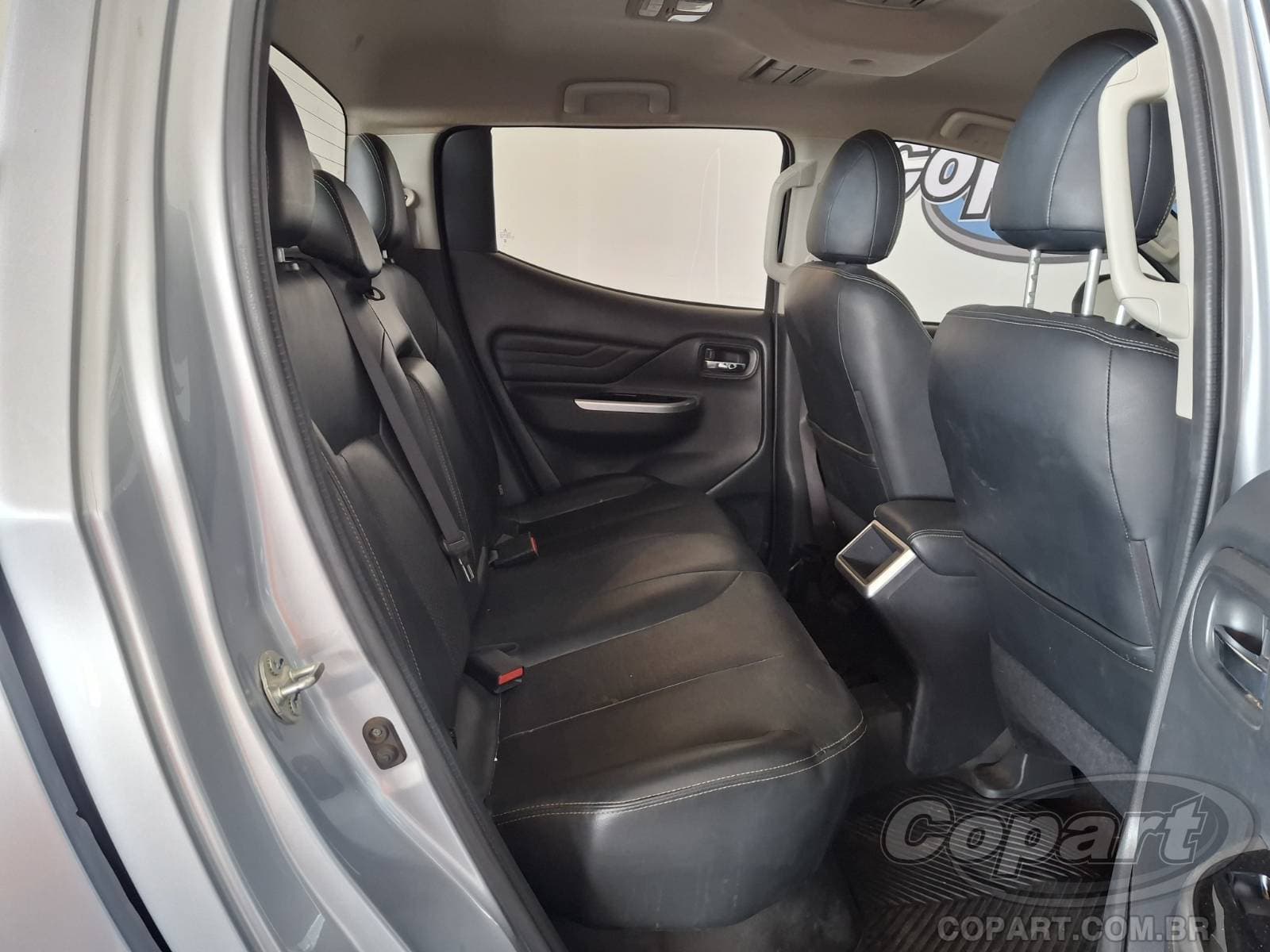 Mitsubishi L200 Triton 2024 — foto 6