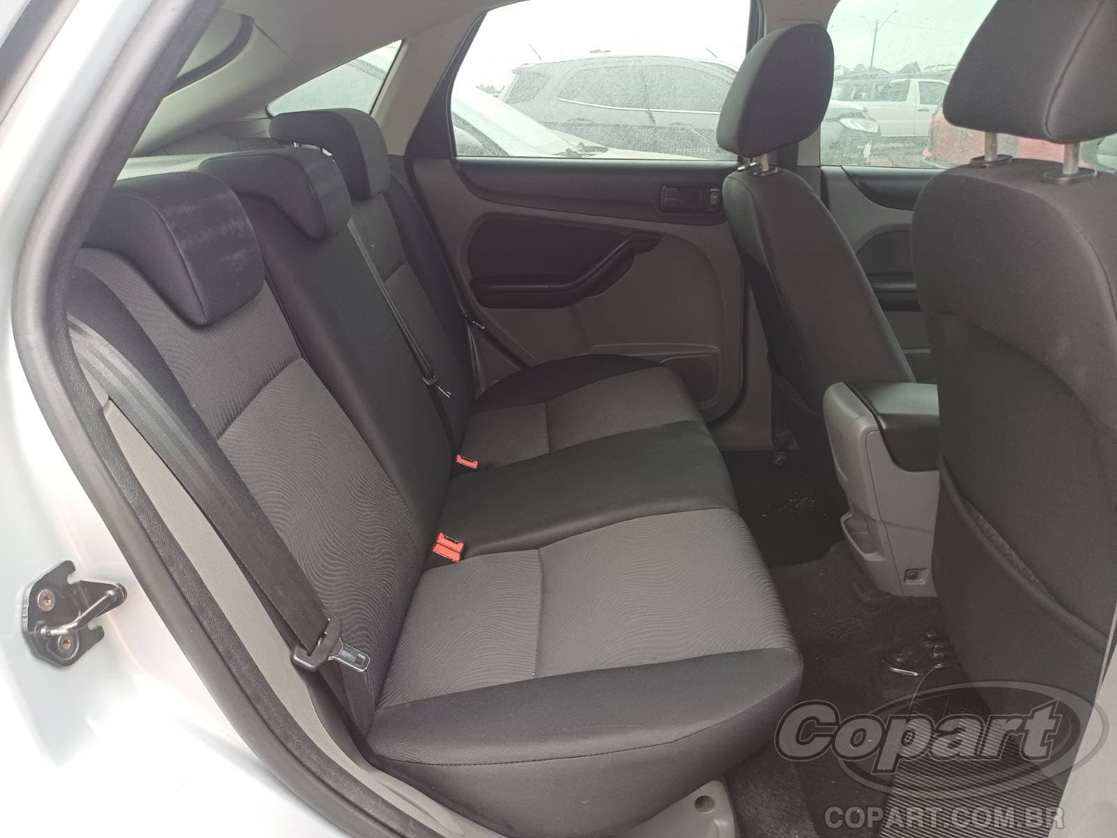 Ford Focus 2011 — foto 6