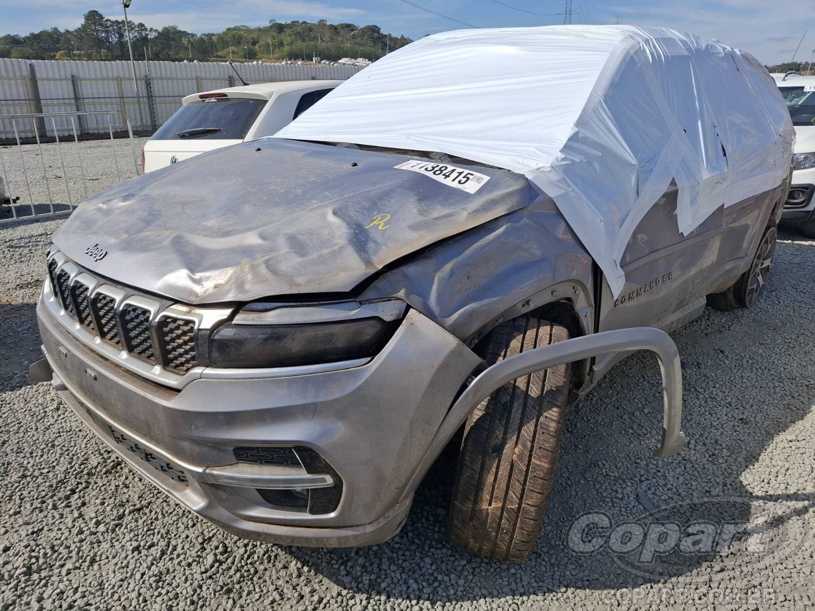 Jeep Commander 2023 — foto 2