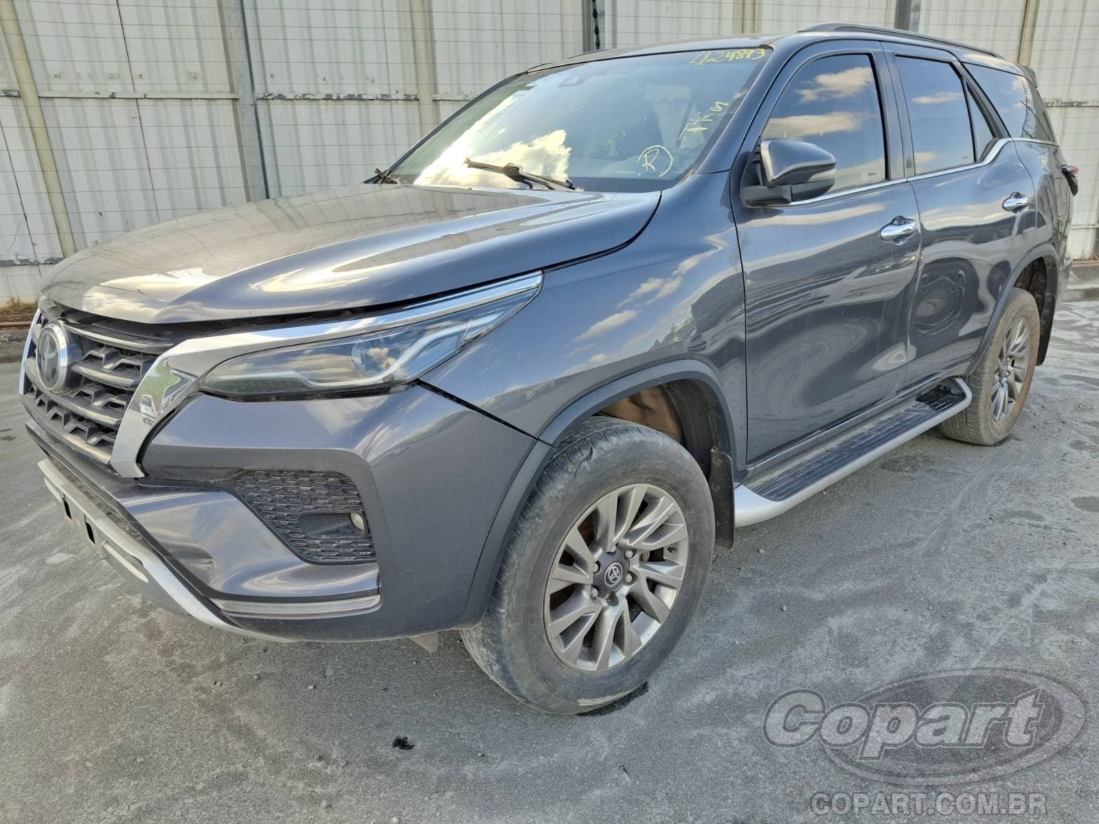 Toyota SW4 2021 — foto 2