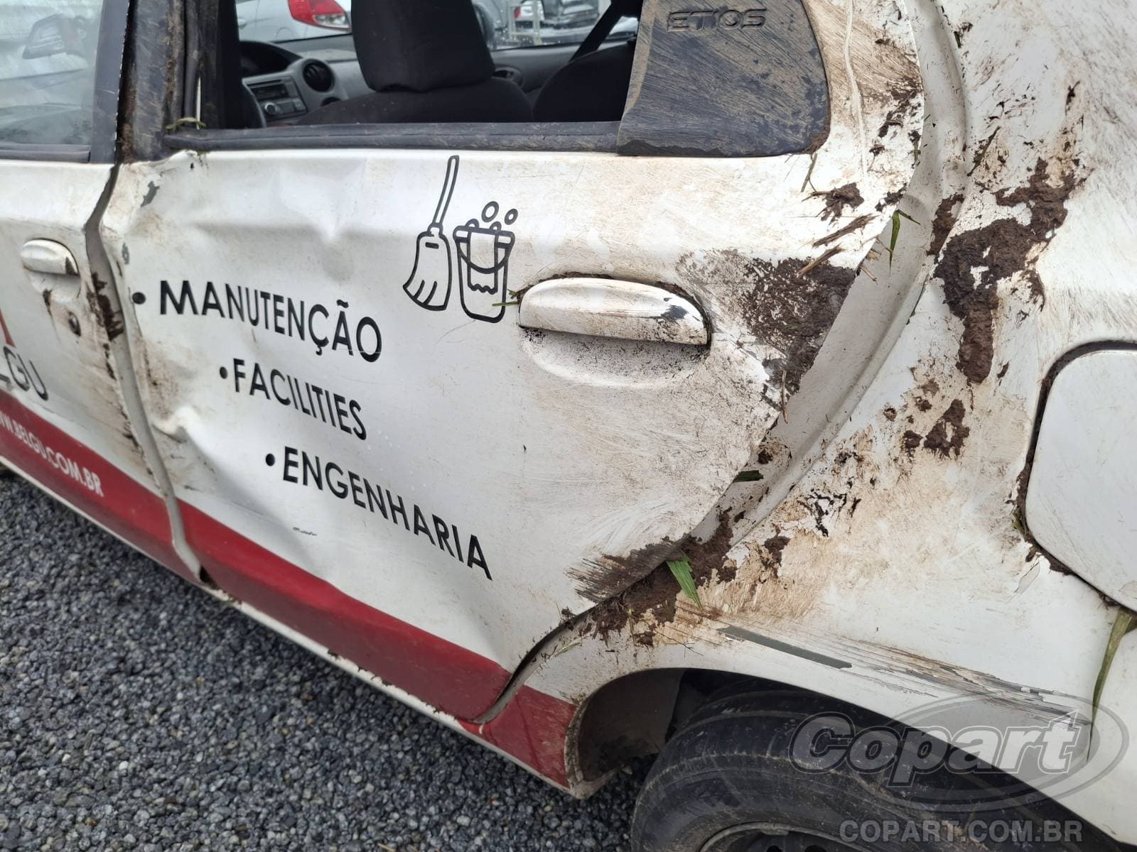 Toyota Etios Seda 2013 — foto 14
