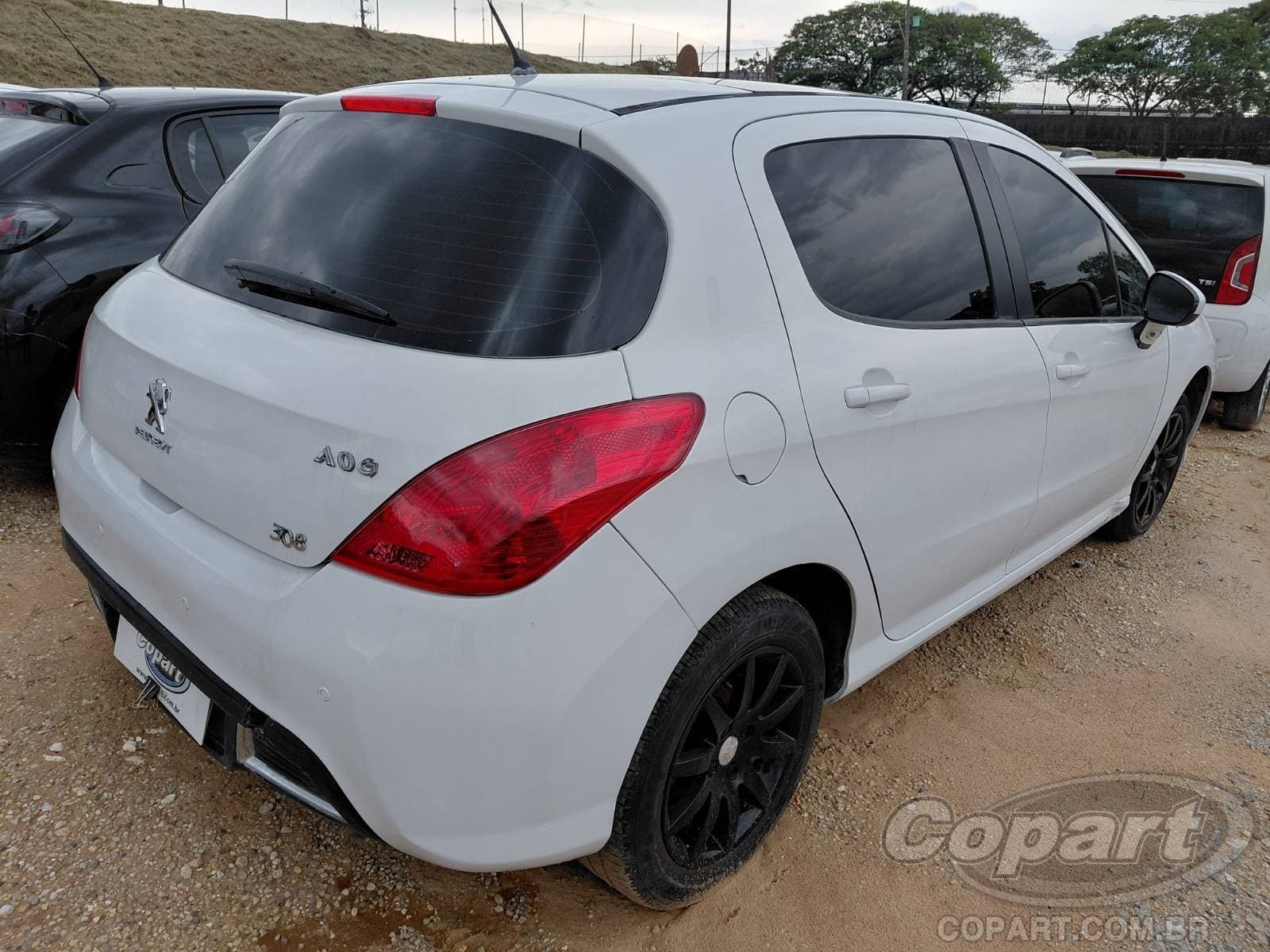 Peugeot 308 2014 — foto 4