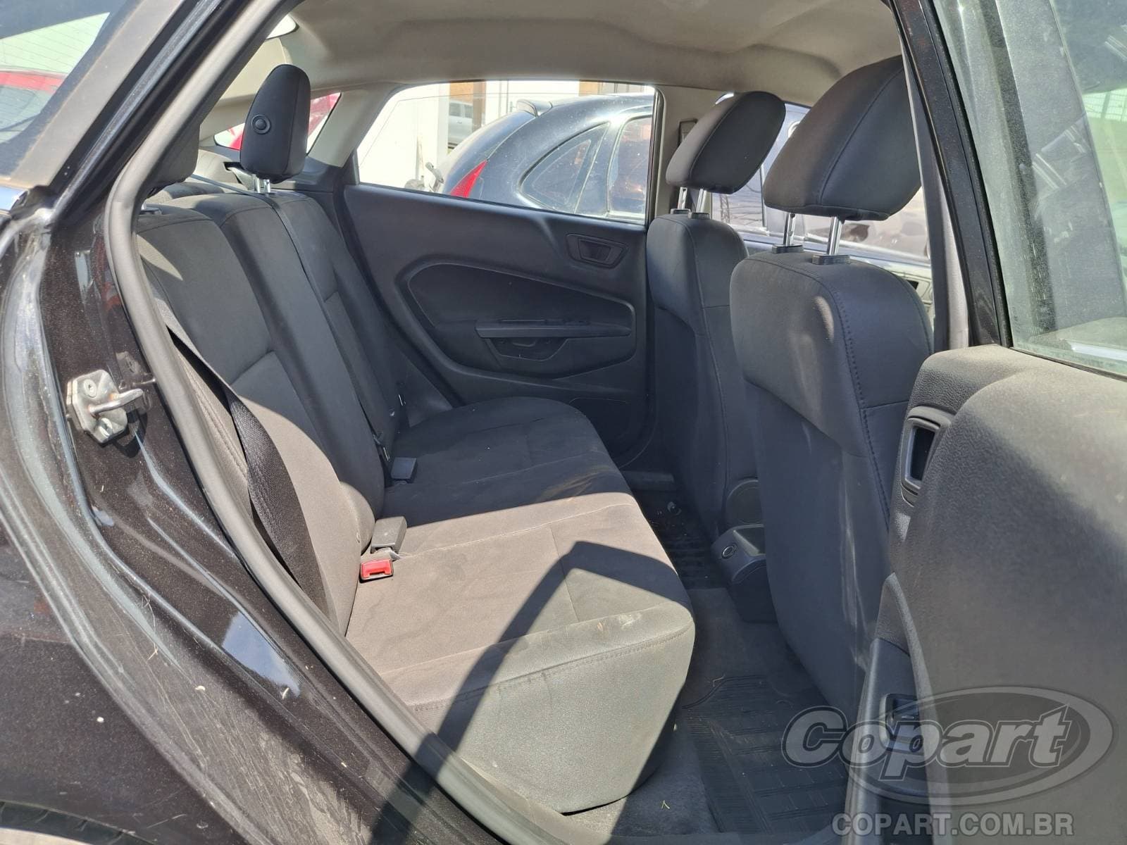 Ford Fiesta Sedan 2012 — foto 6