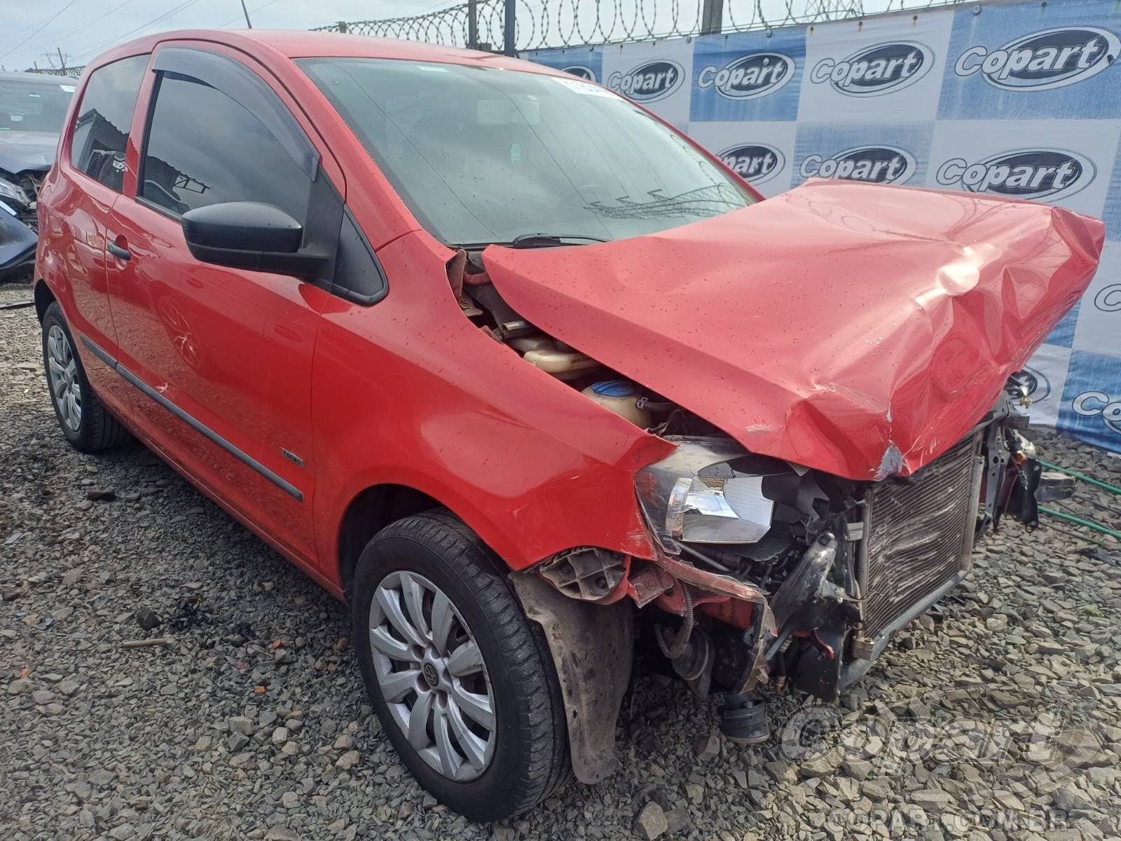 Volkswagen FOX 1.0 TOTAL FLEX 2012