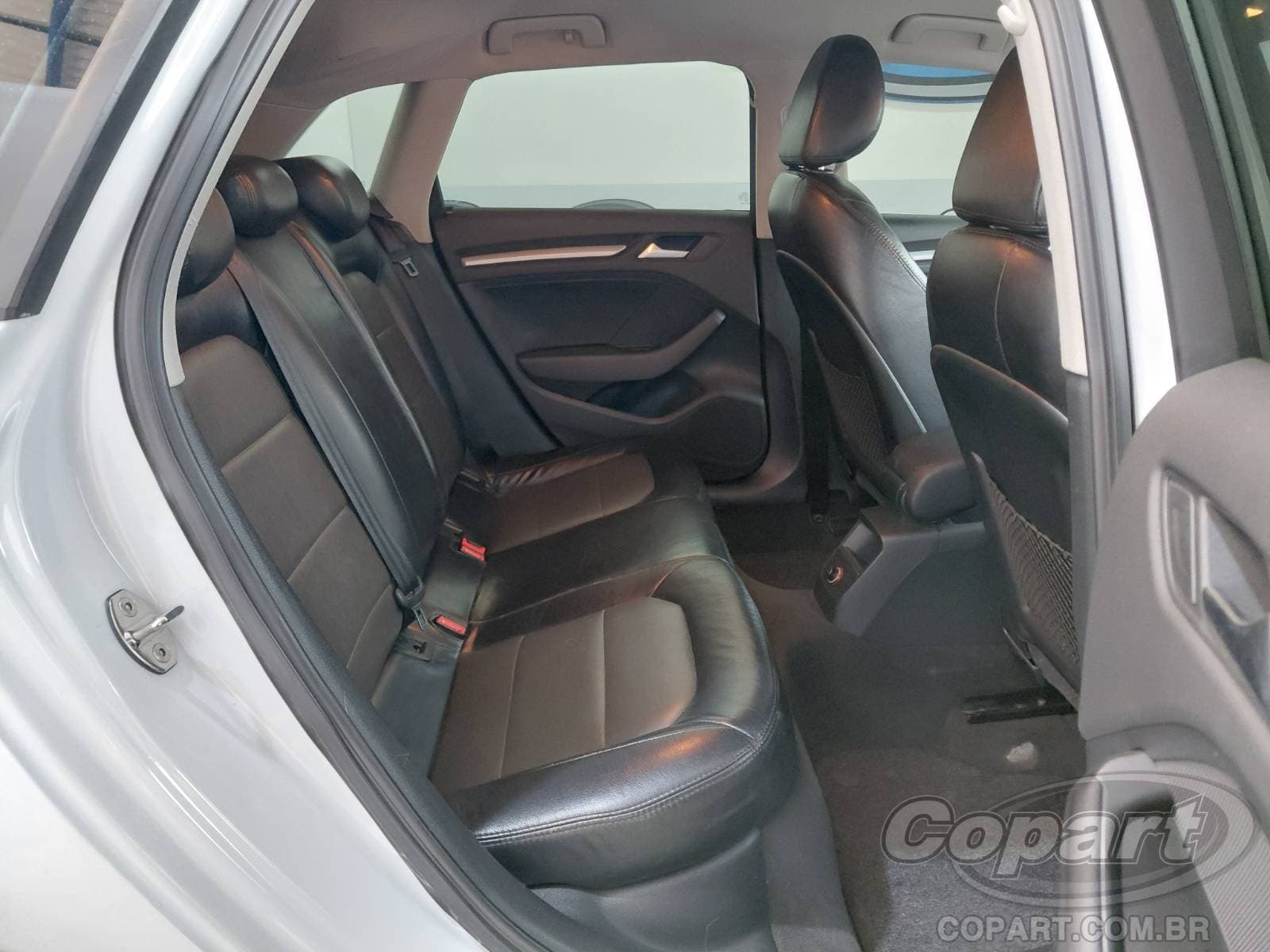 Audi A3 Sportback 2015 — foto 6