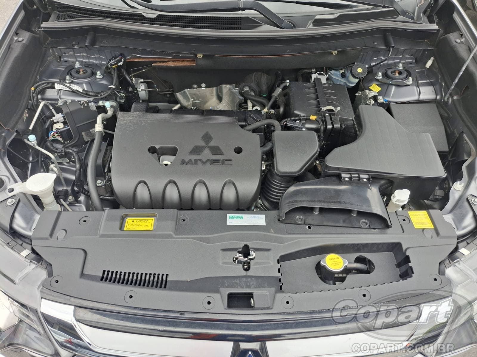 Mitsubishi Outlander 2018 — foto 7