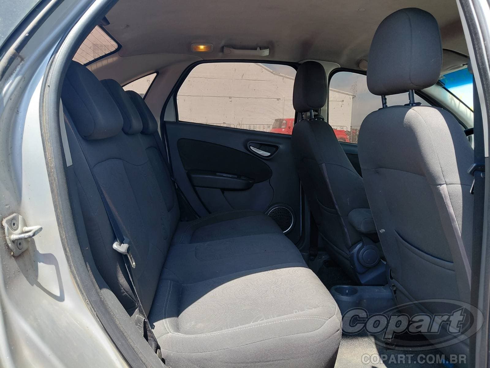 Fiat Grand Siena 2014 — foto 6