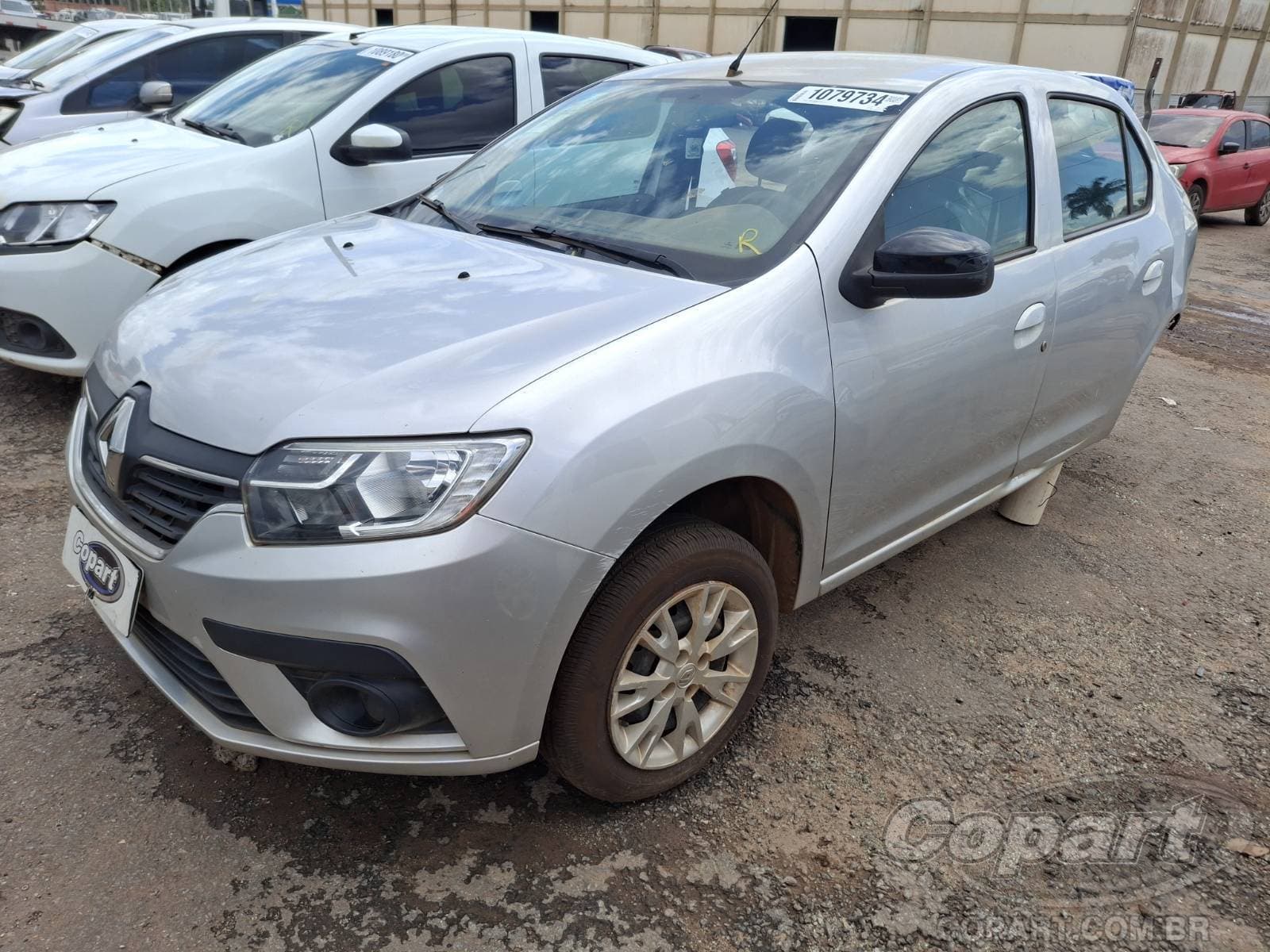 Renault Logan 2023 — foto 2