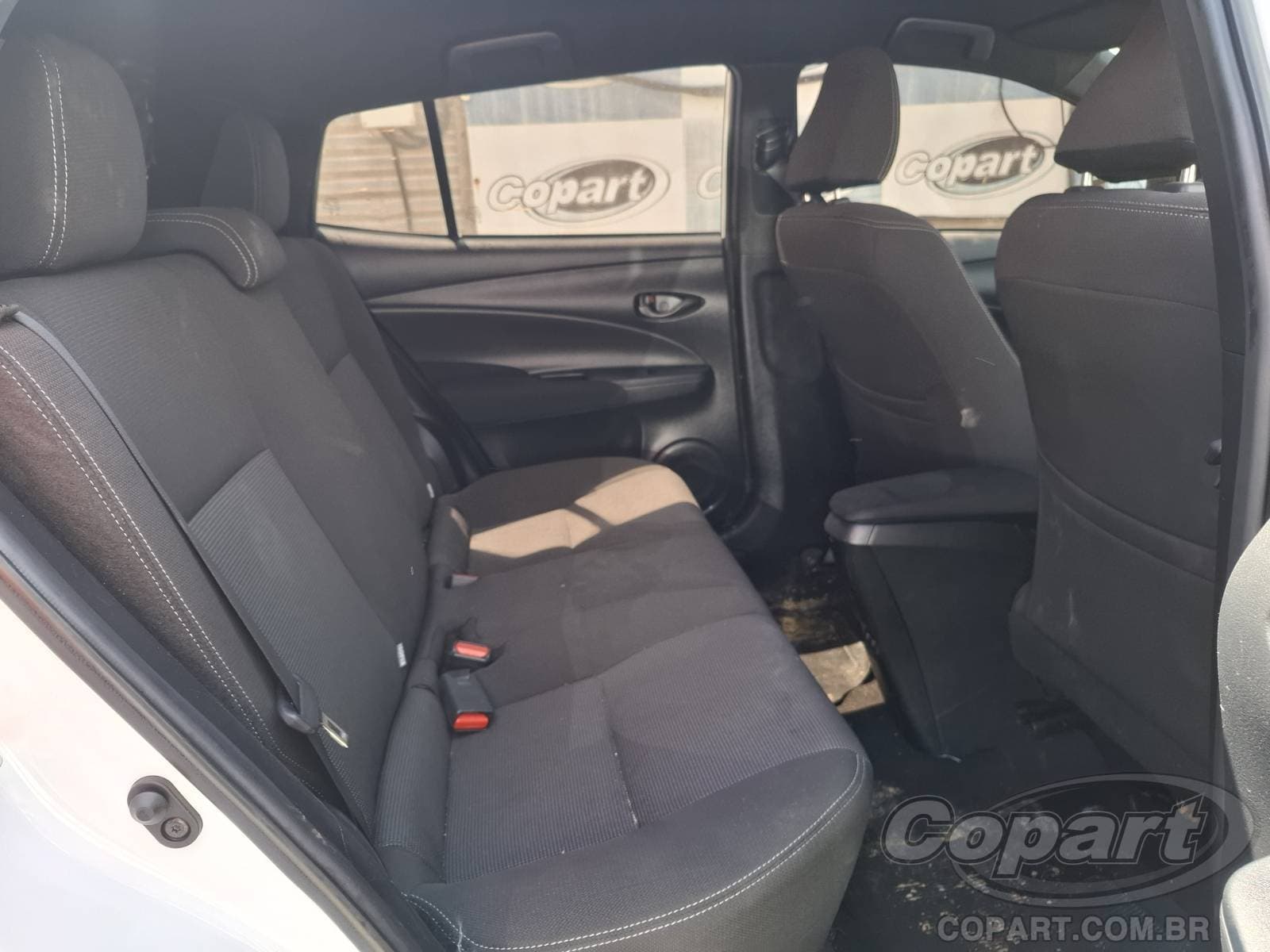 Toyota Yaris 2025 — foto 6