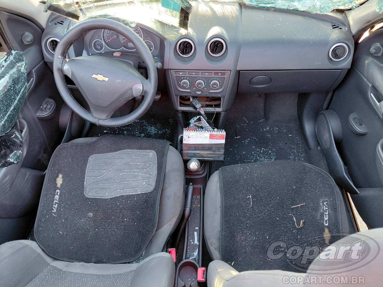 Chevrolet Celta 2015 — foto 9