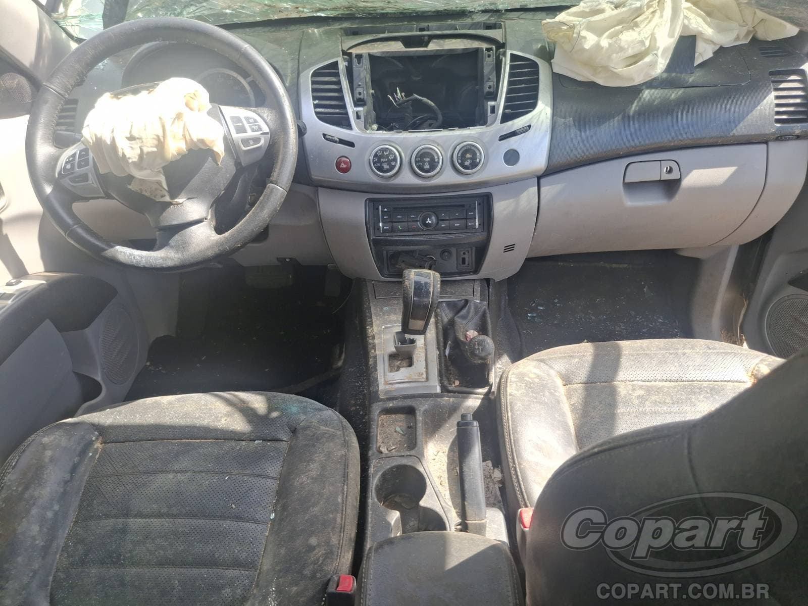 Mitsubishi L200 Triton 2015 — foto 9
