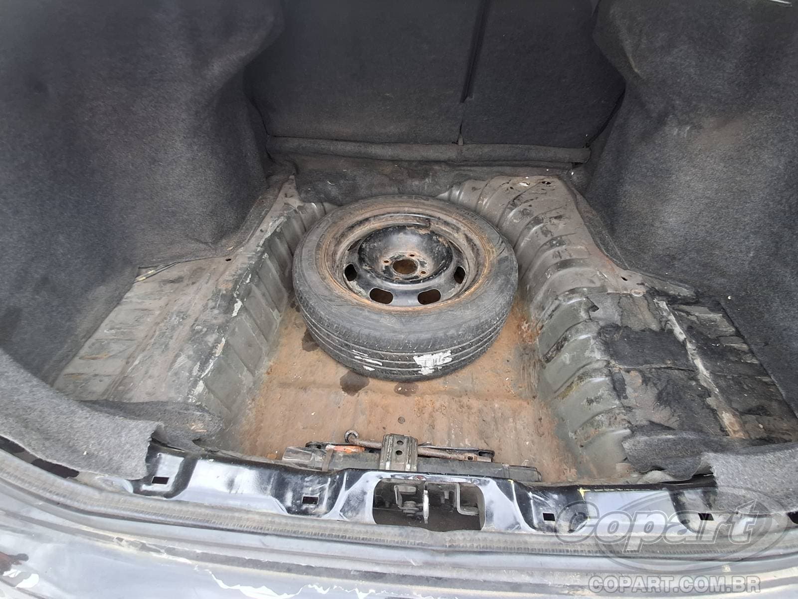 Nissan Versa 2014 — foto 10