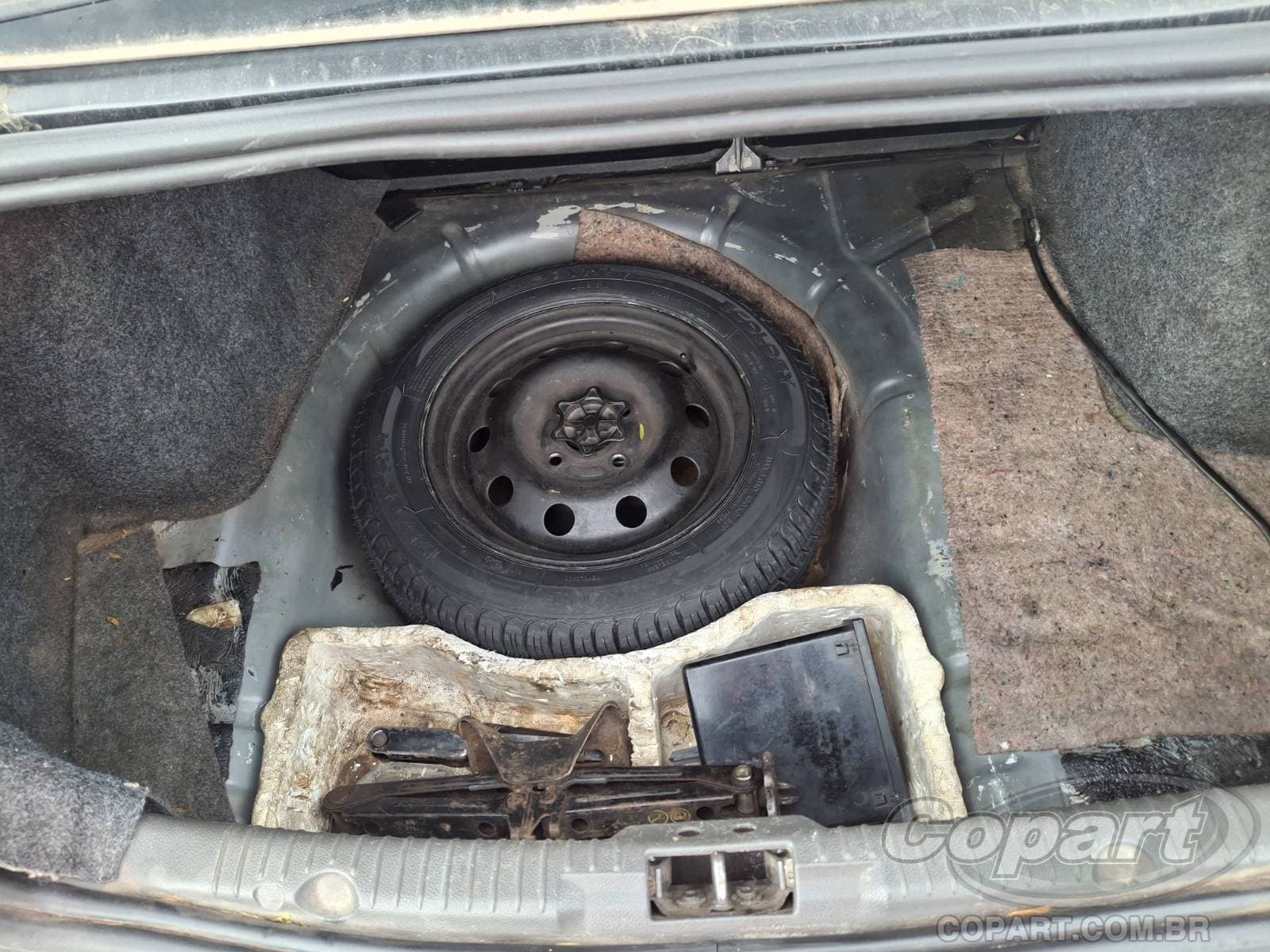Ford Fiesta Sedan 2005 — foto 10