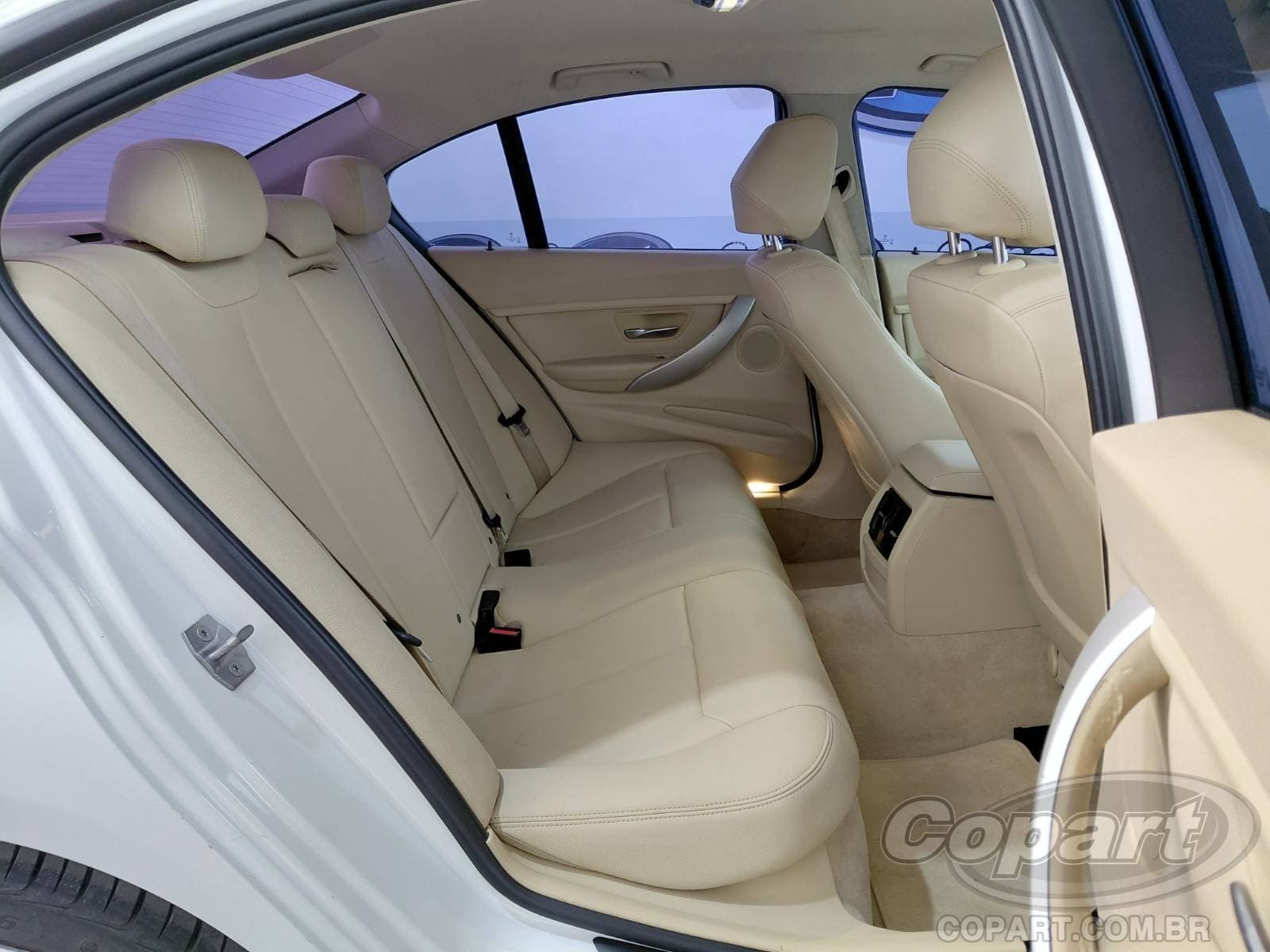 BMW Serie 3 2015 — foto 6