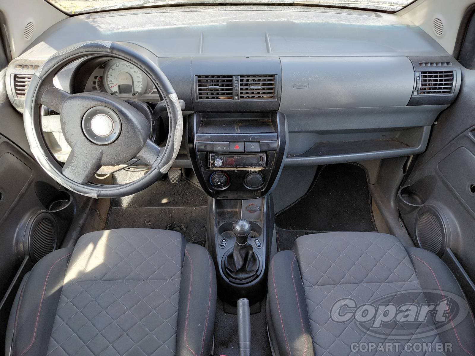 Volkswagen FOX 2004 — foto 9