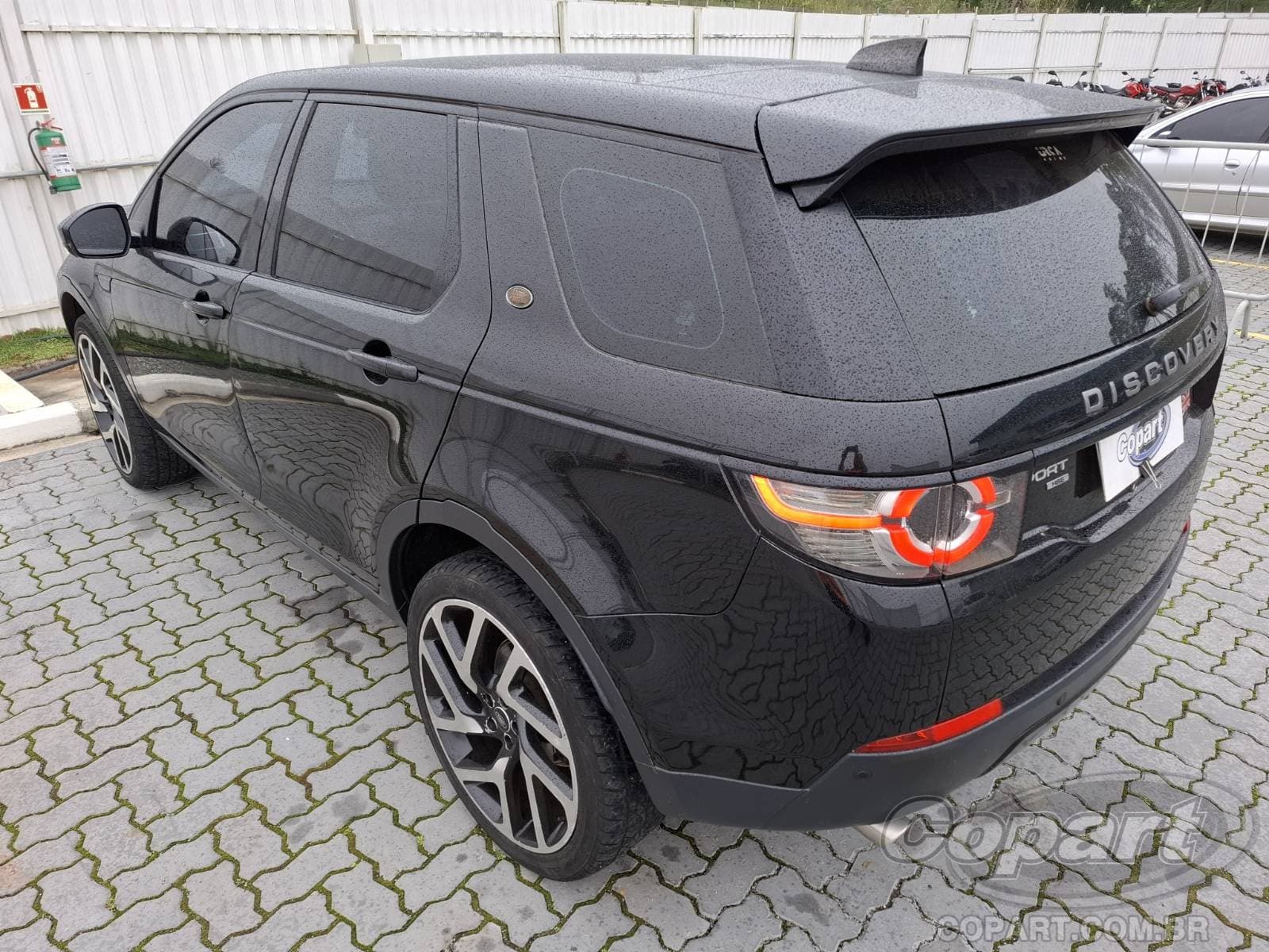 Land Rover Discovery Sport 2017 — foto 3
