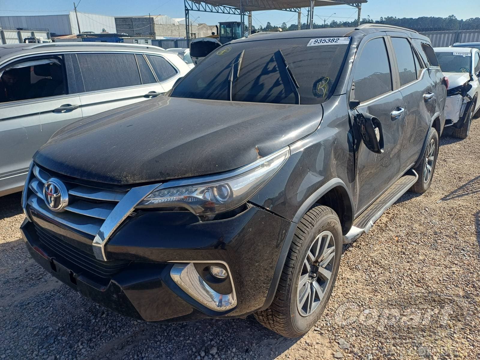 Toyota SW4 2019 — foto 2