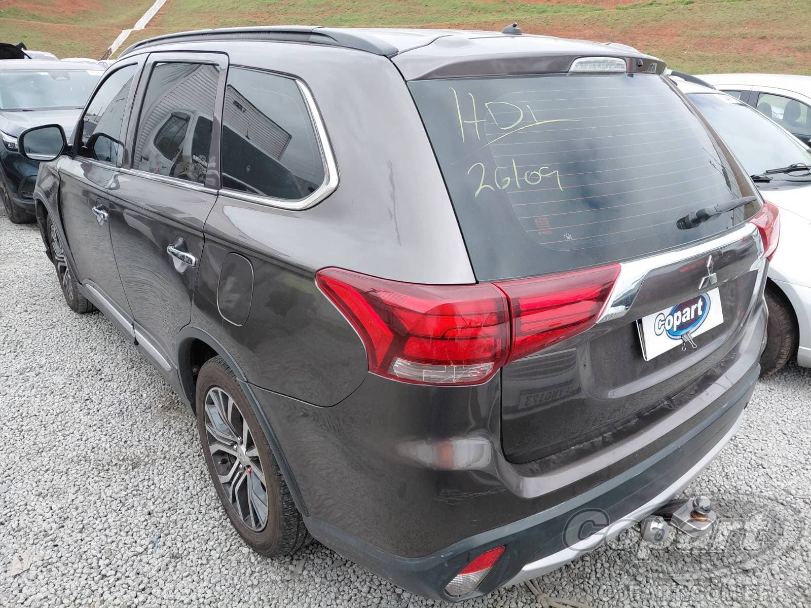 Mitsubishi Outlander 2016 — foto 3