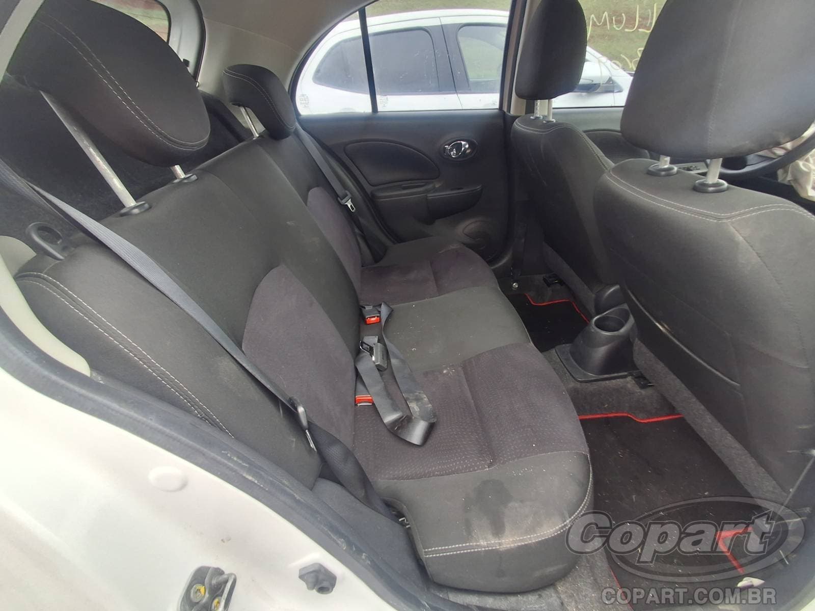 Nissan March 2016 — foto 6