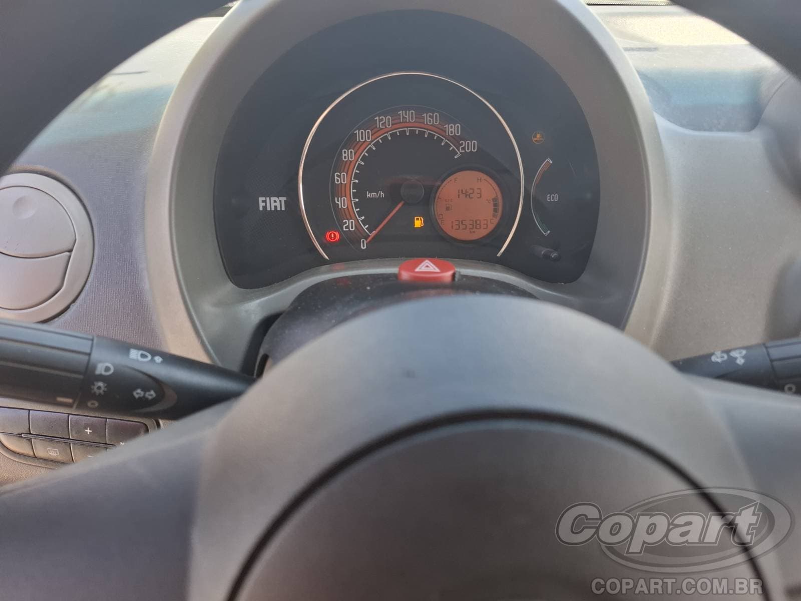 Fiat UNO 2014 — foto 8