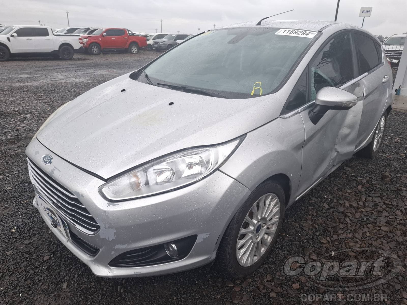 Ford Fiesta 2014 — foto 2
