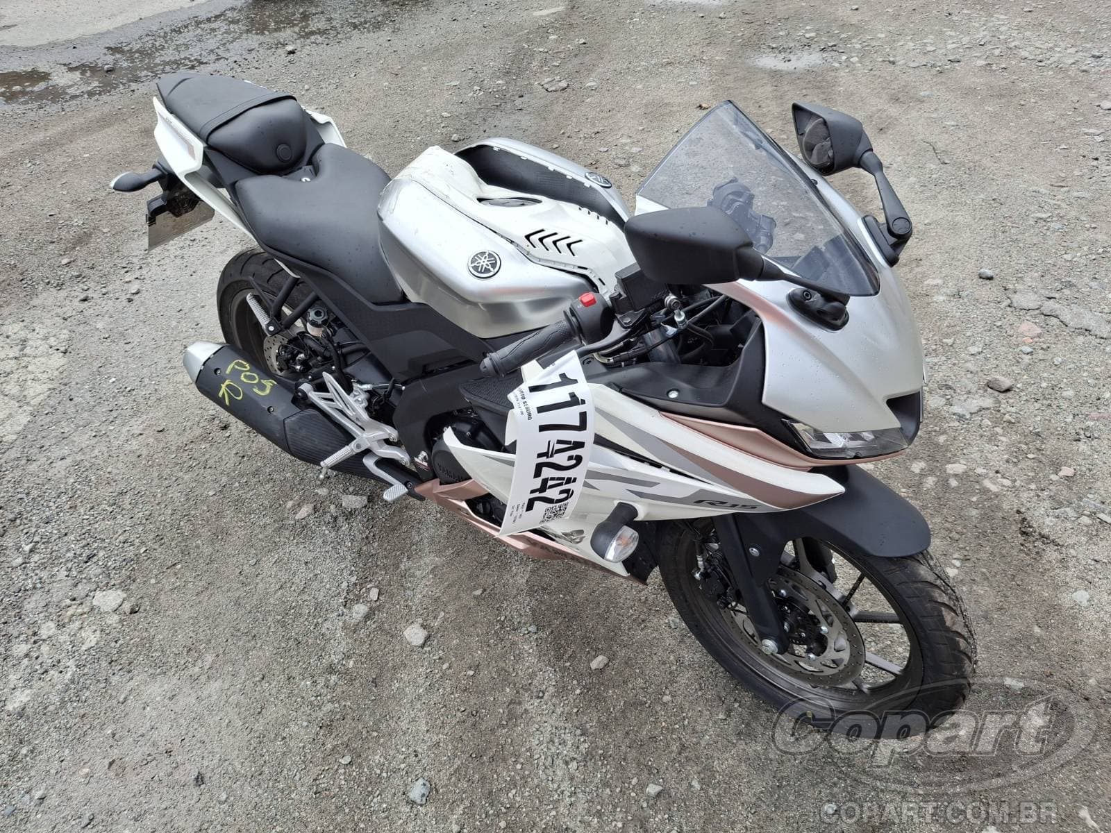 Yamaha YZF R15 2026 — foto 1