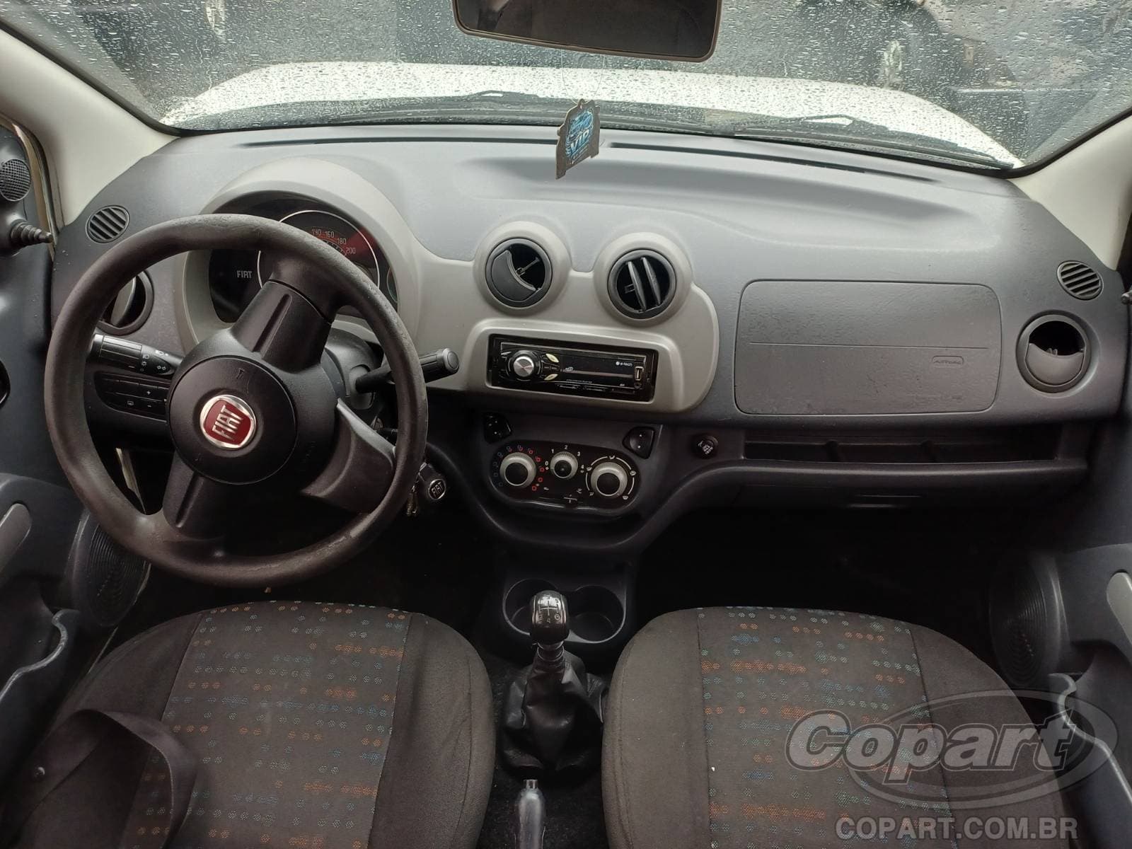 Fiat UNO 2015 — foto 9