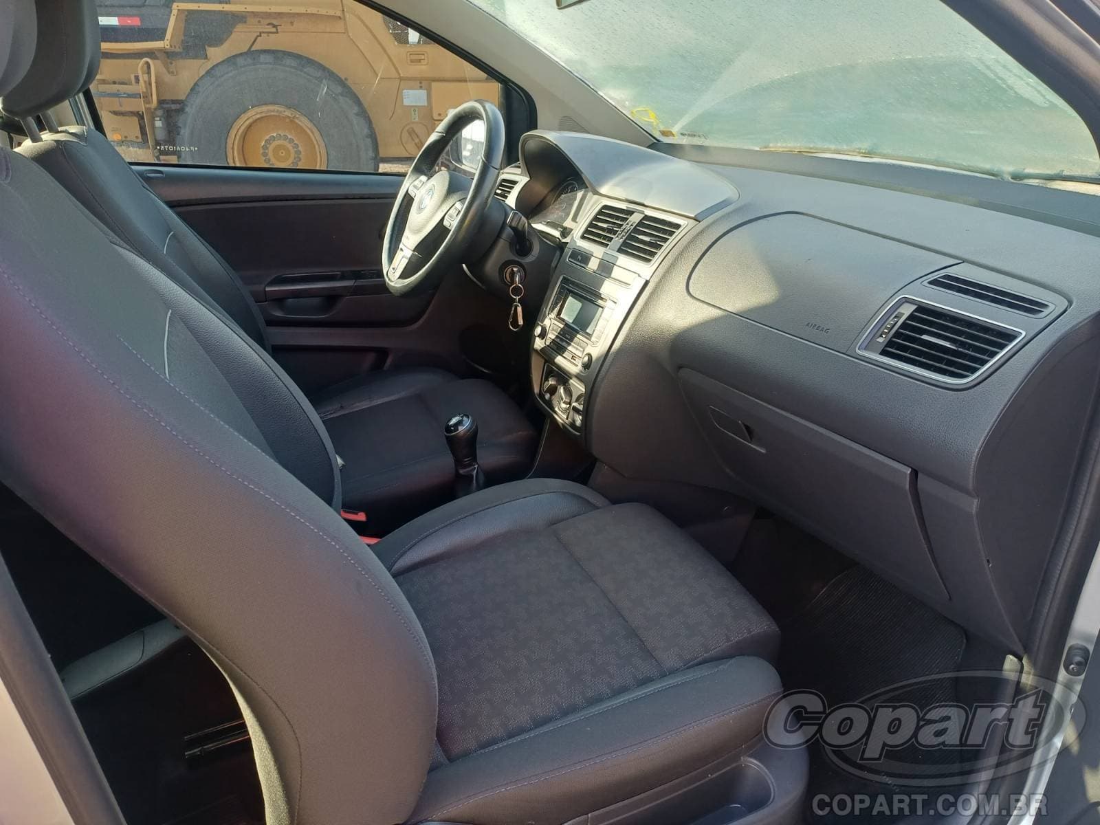 Volkswagen Spacefox 2015 — foto 5